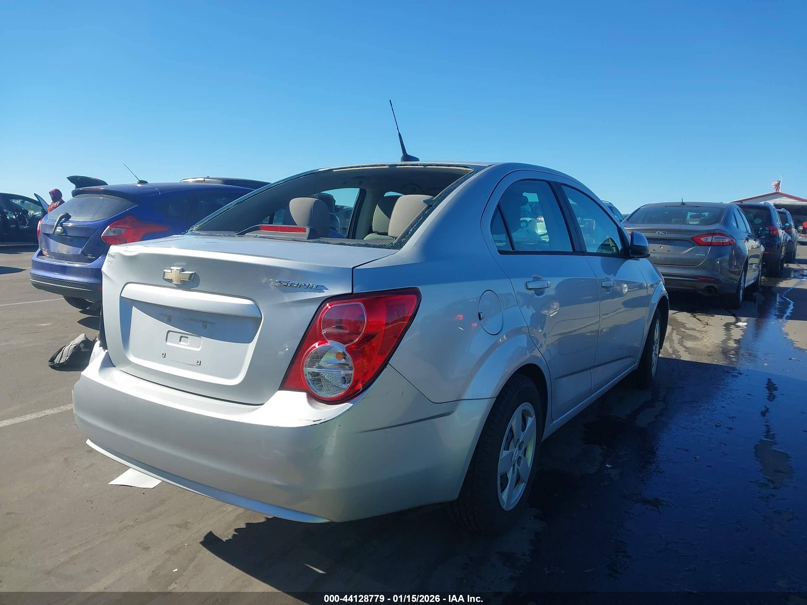 CHEVROLET SONIC image 4