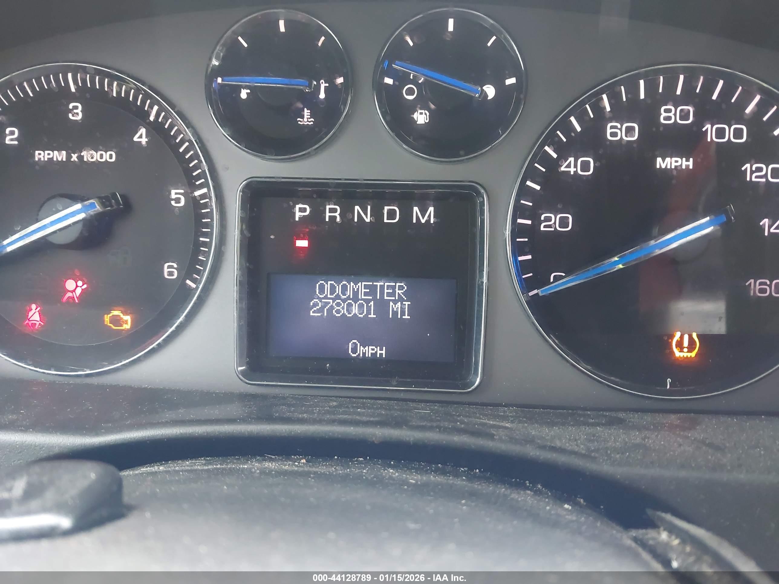 CADILLAC ESCALADE image 7