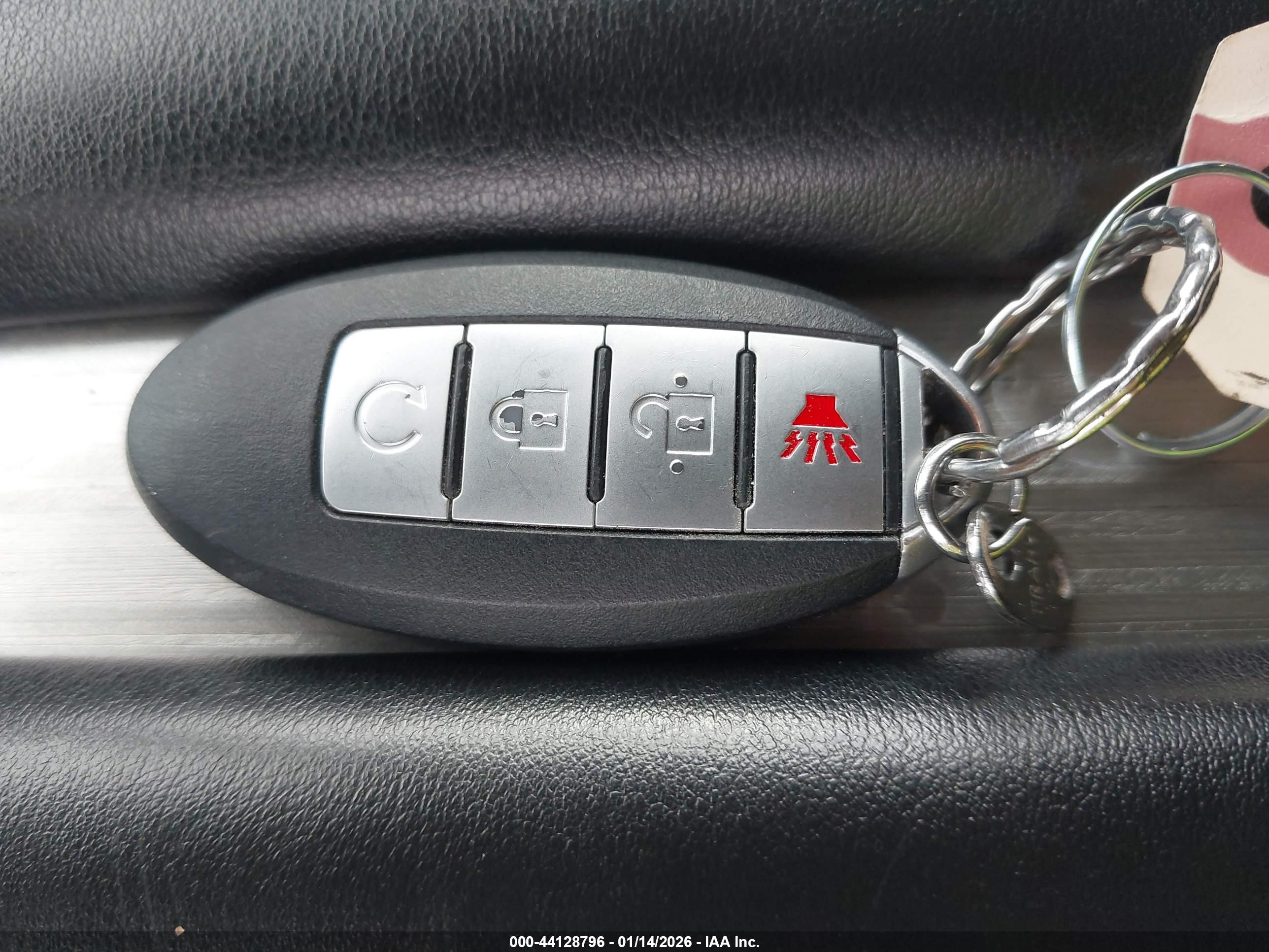 NISSAN MURANO image 11