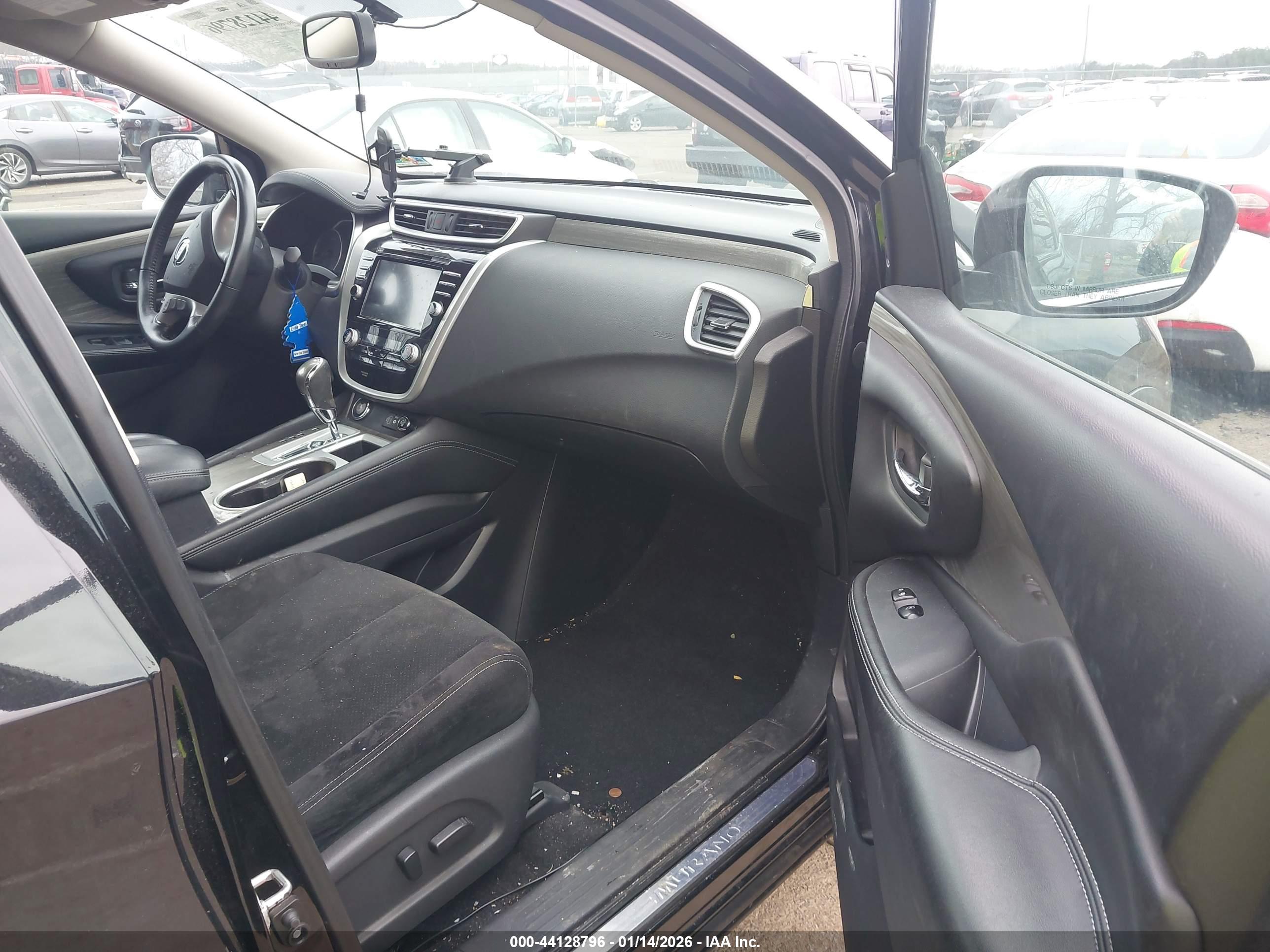 NISSAN MURANO image 5