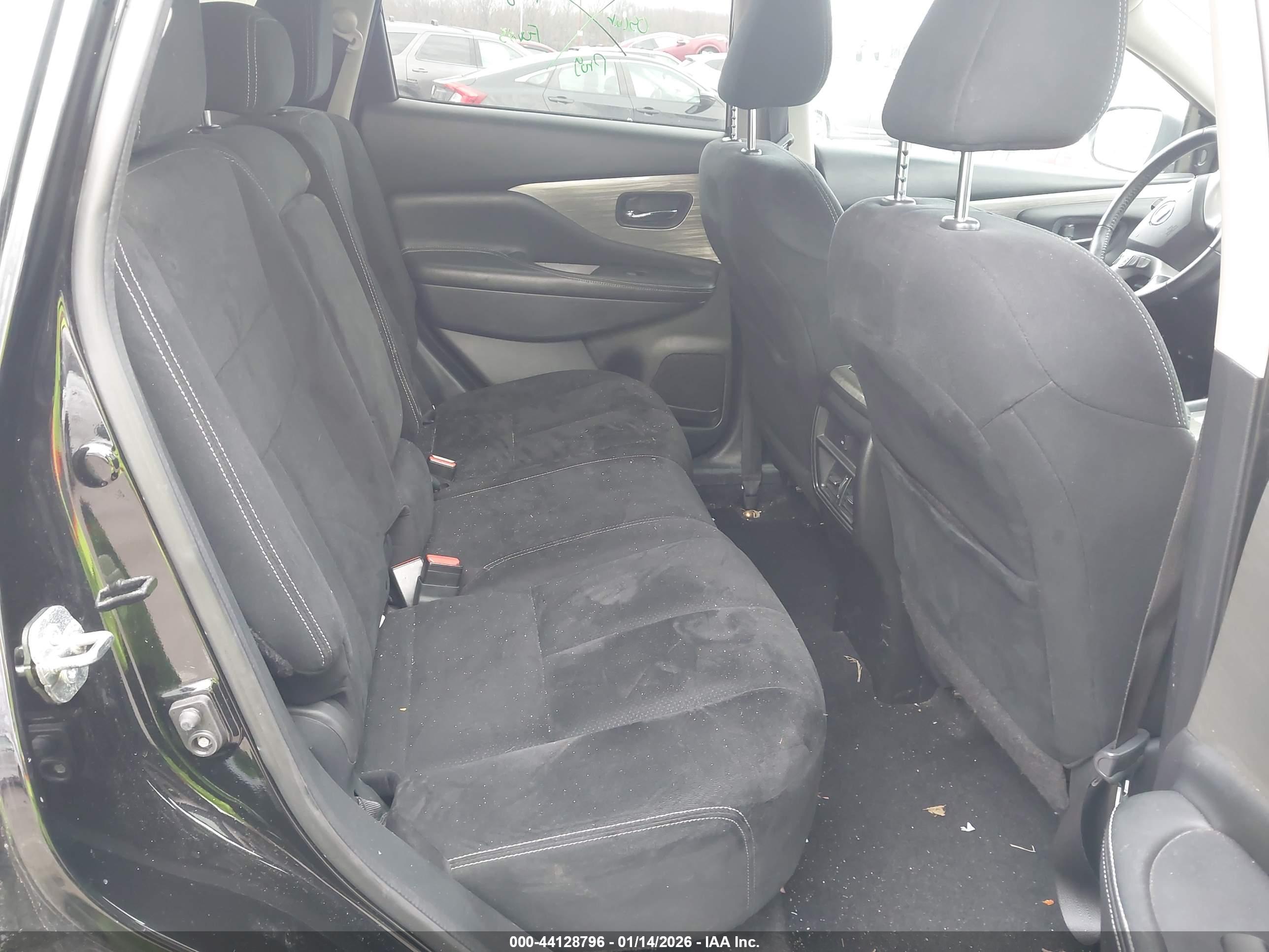 NISSAN MURANO image 8