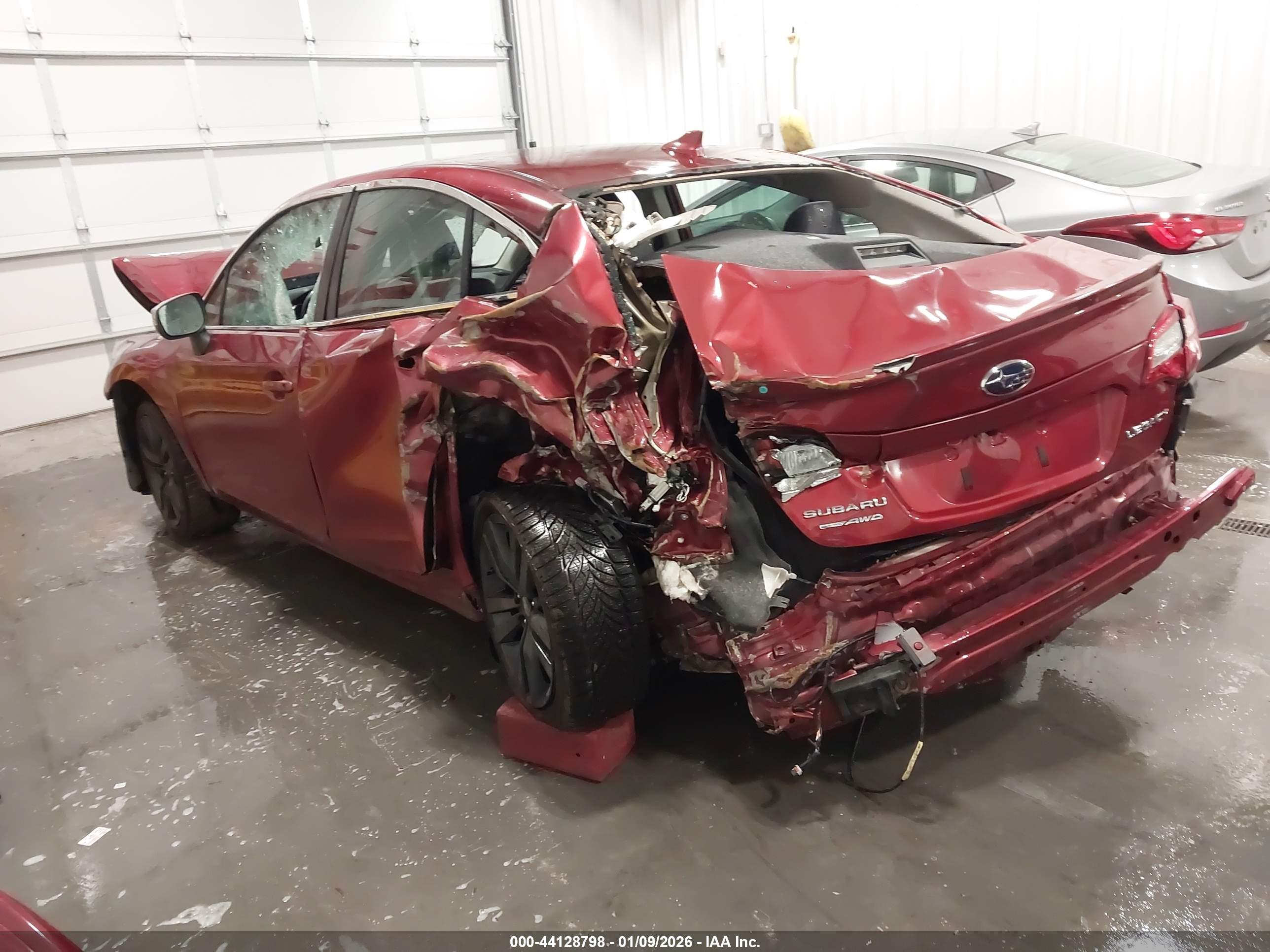 SUBARU LEGACY image 3