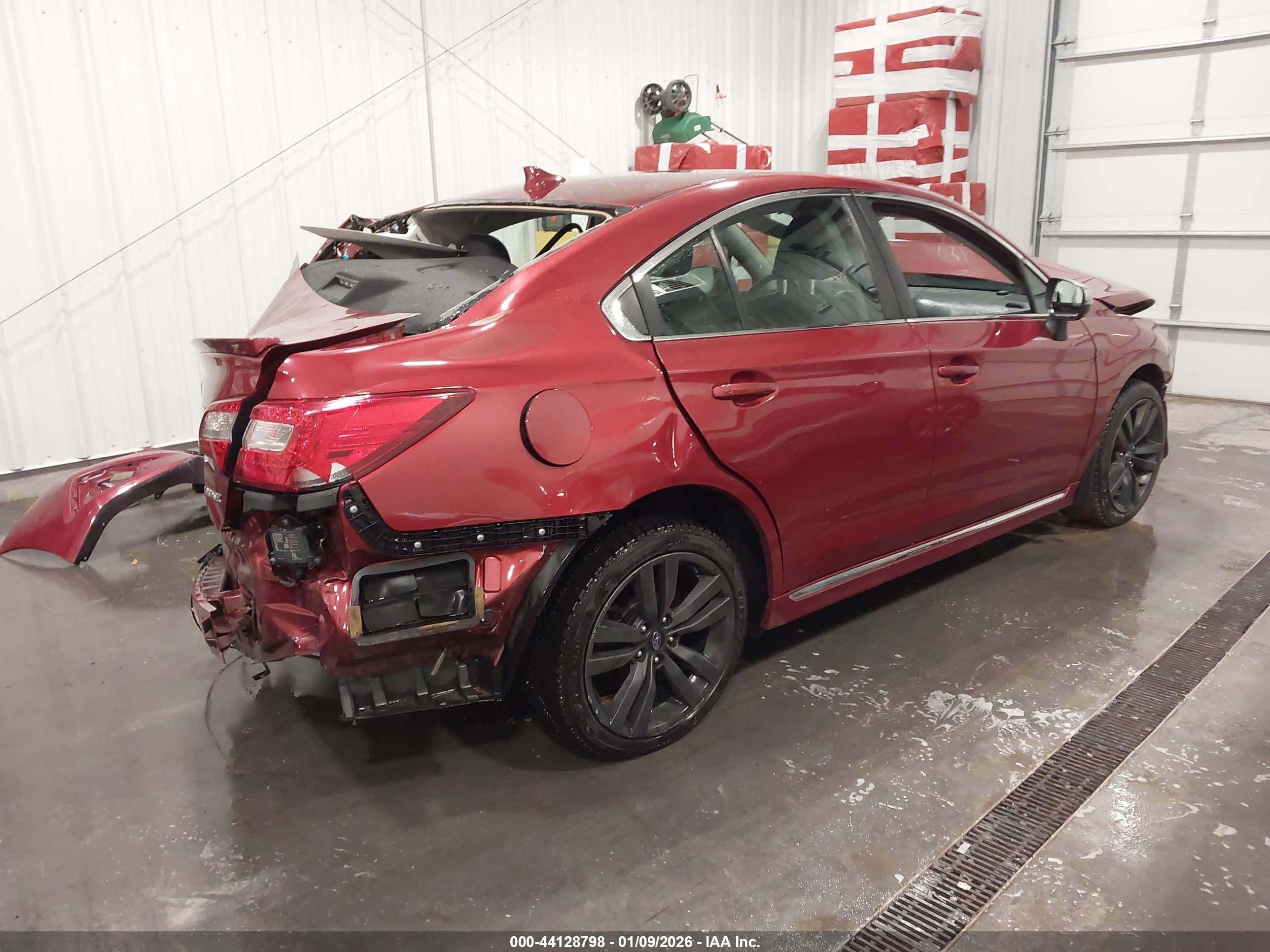 SUBARU LEGACY image 4