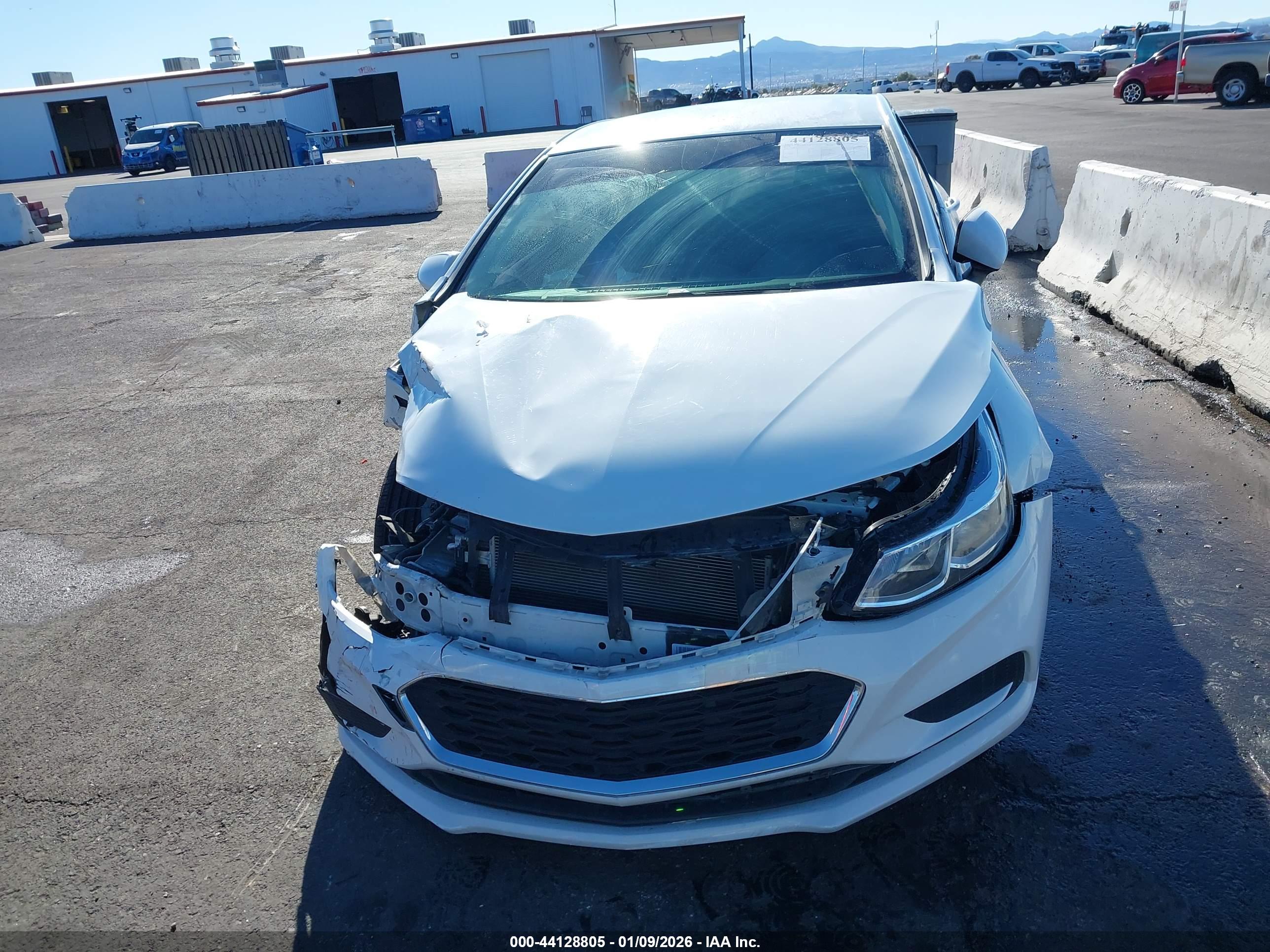 CHEVROLET CRUZE image 6