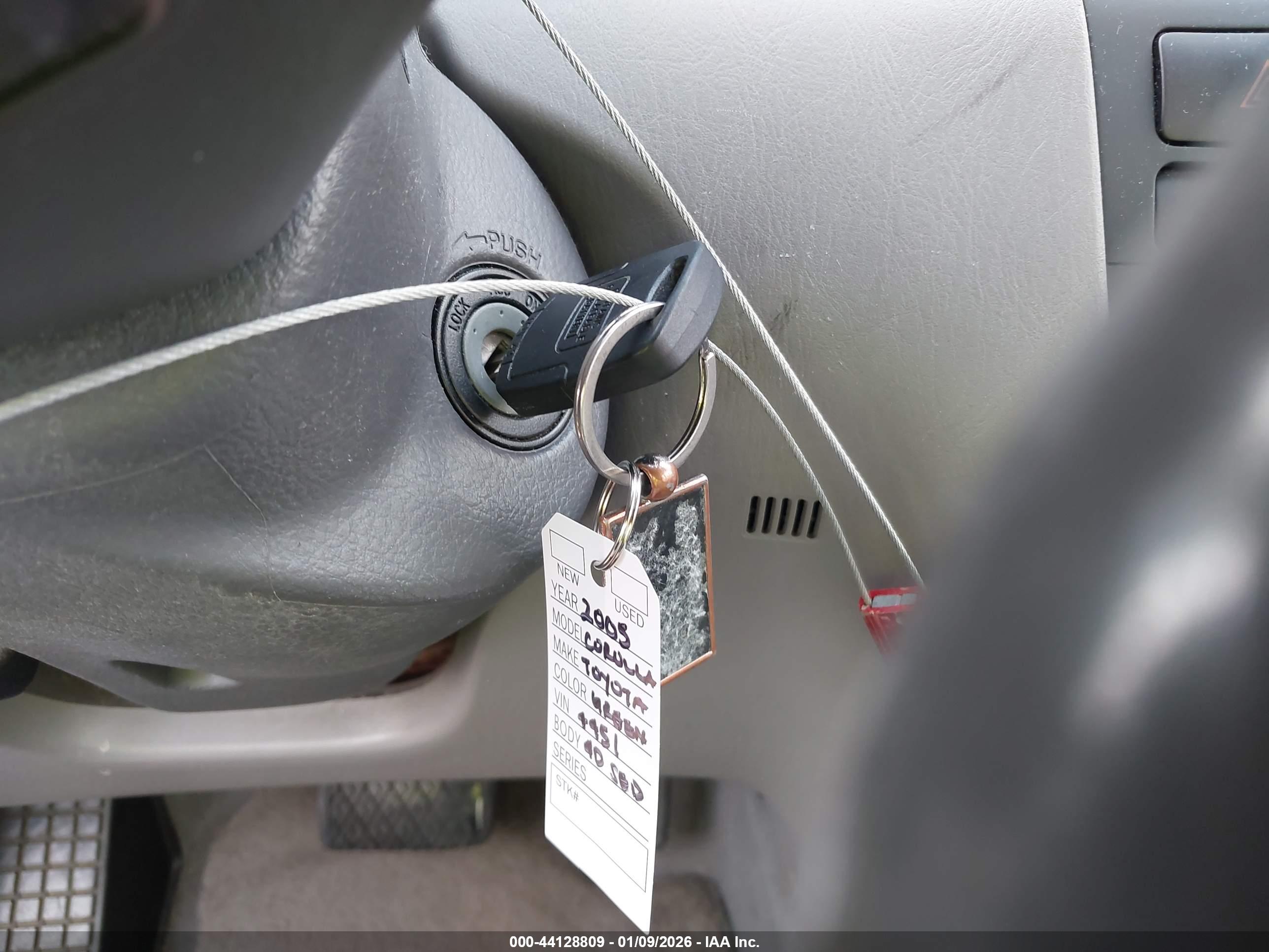 TOYOTA COROLLA image 11