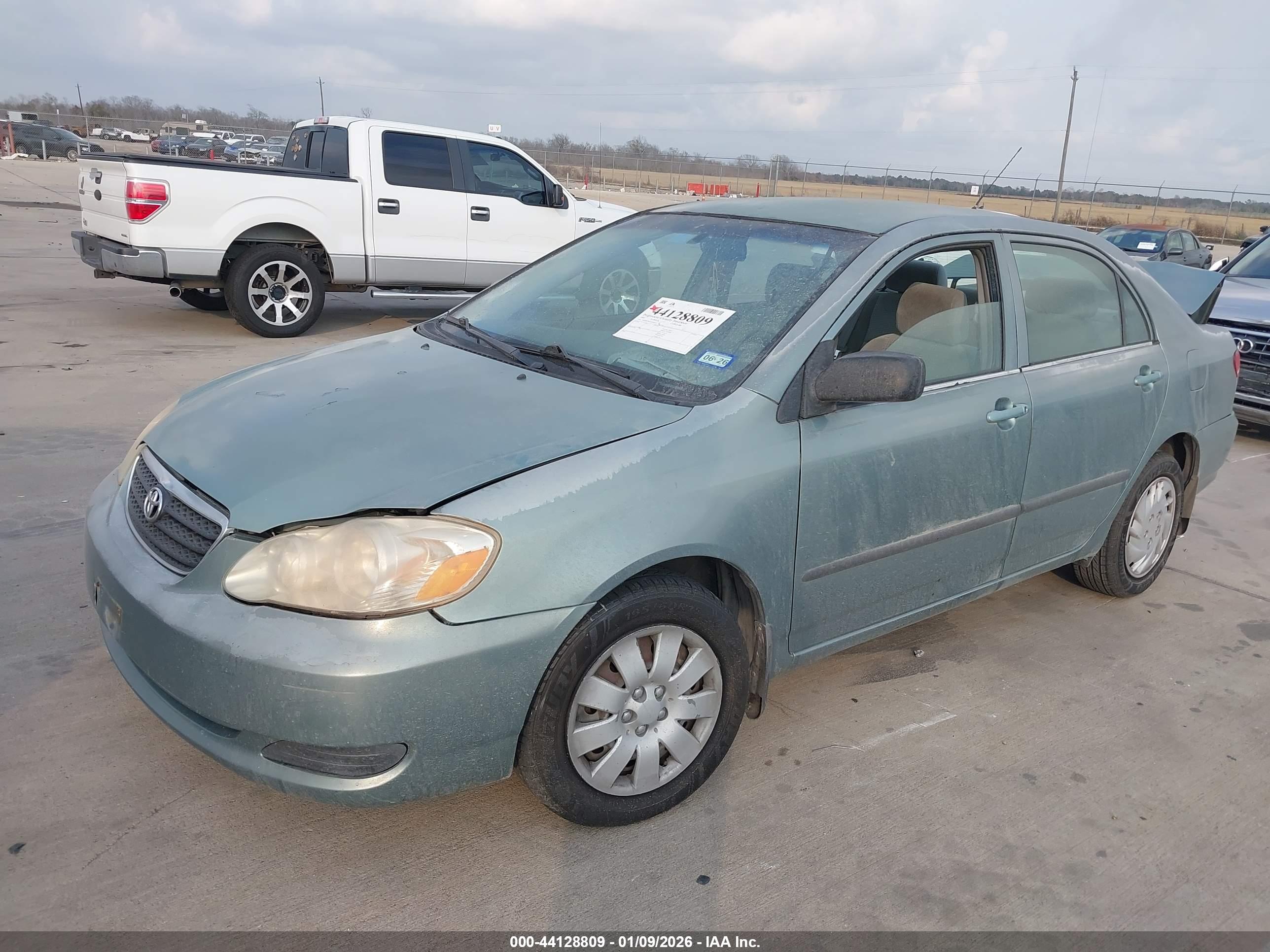 TOYOTA COROLLA image 2