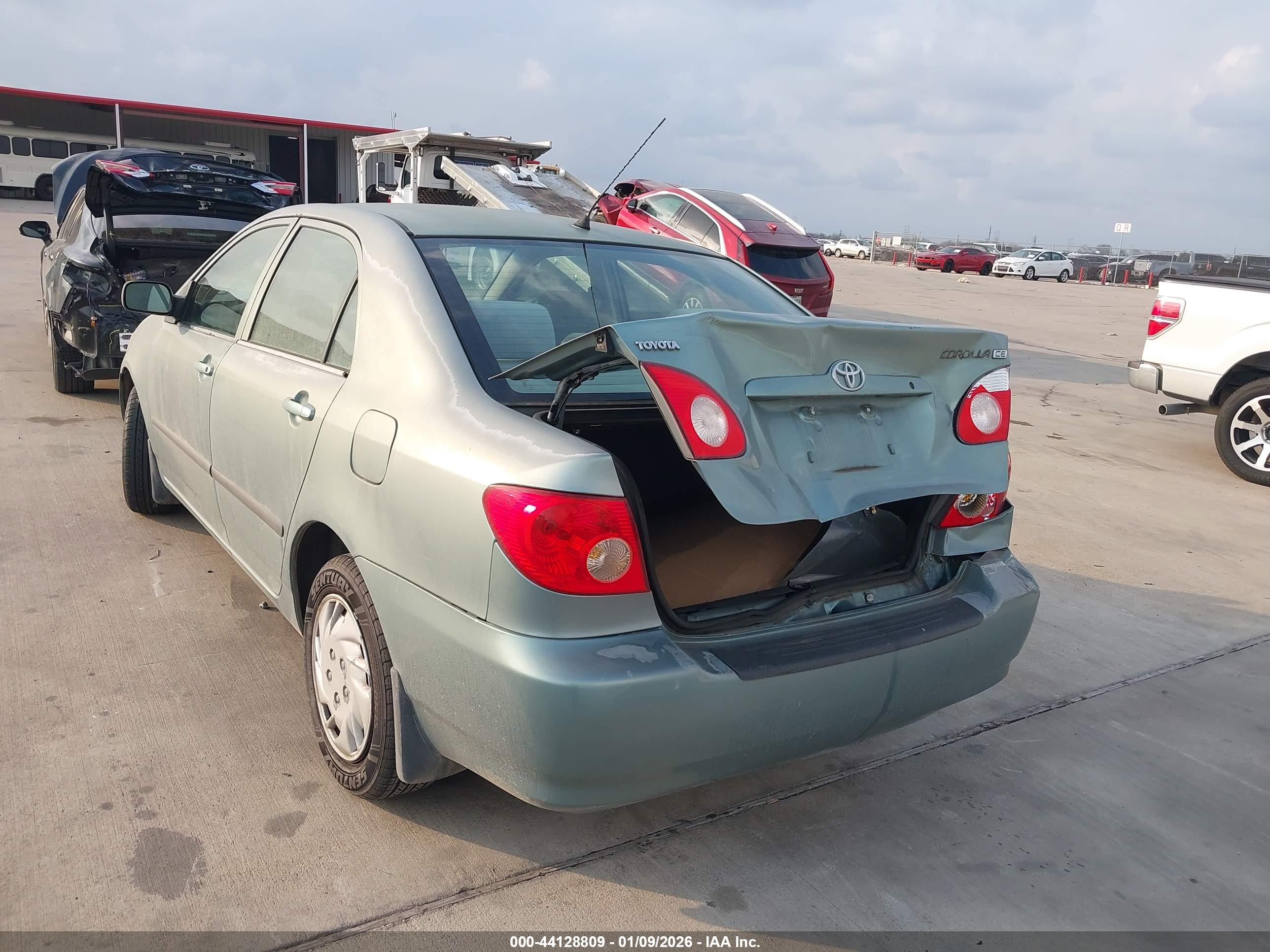 TOYOTA COROLLA image 6
