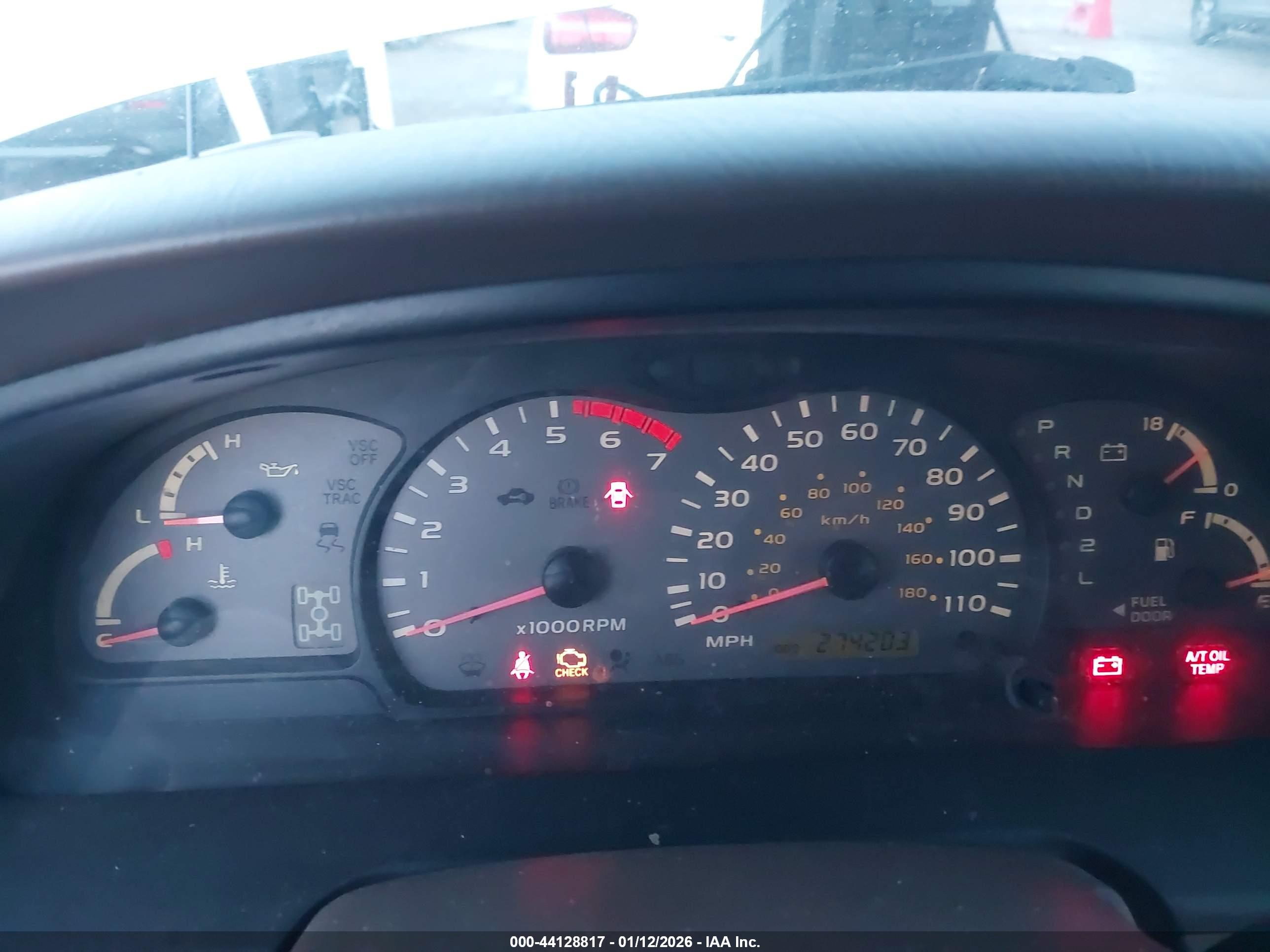 TOYOTA SEQUOIA image 7