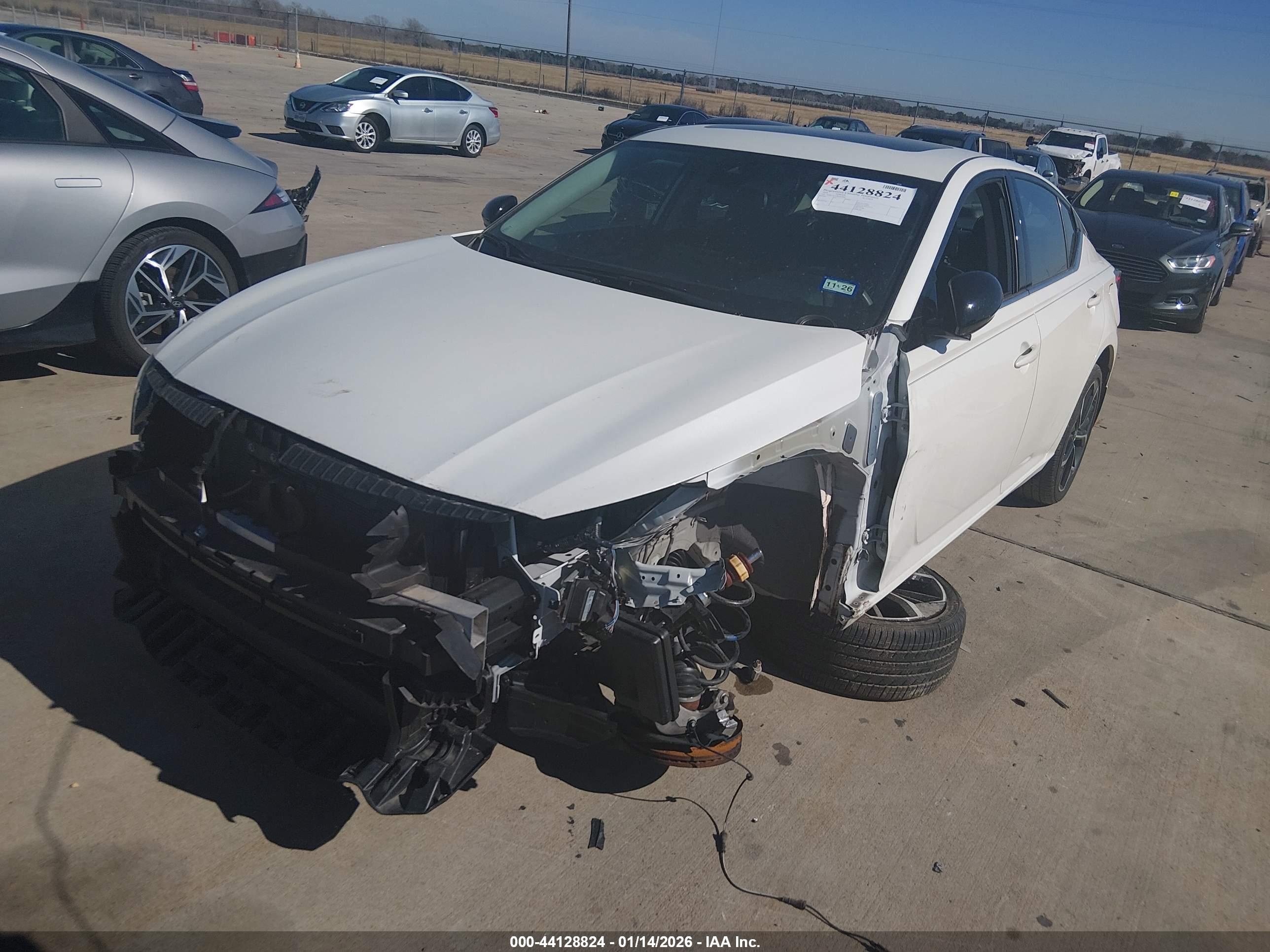 NISSAN ALTIMA image 2