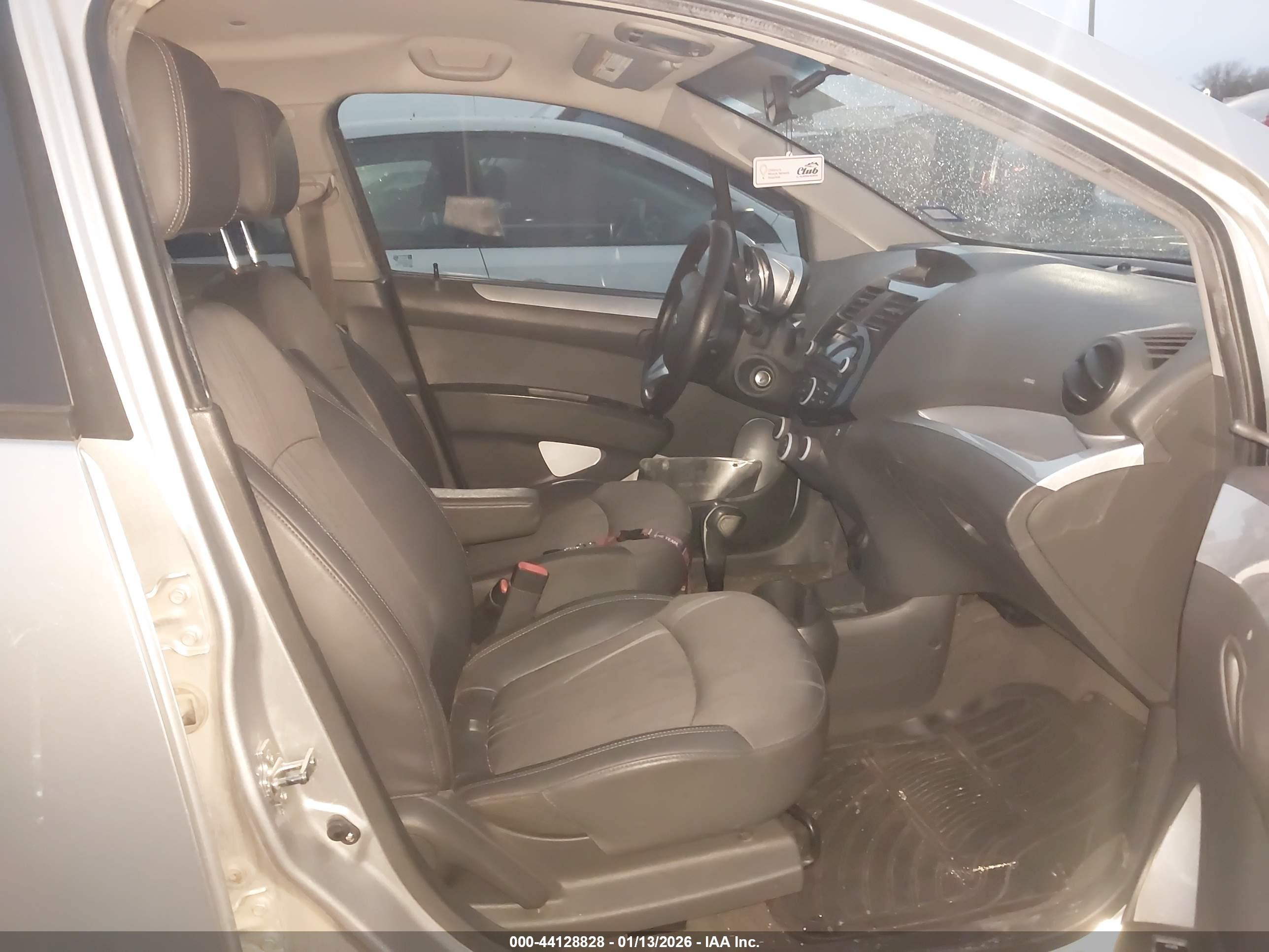 CHEVROLET SPARK image 5