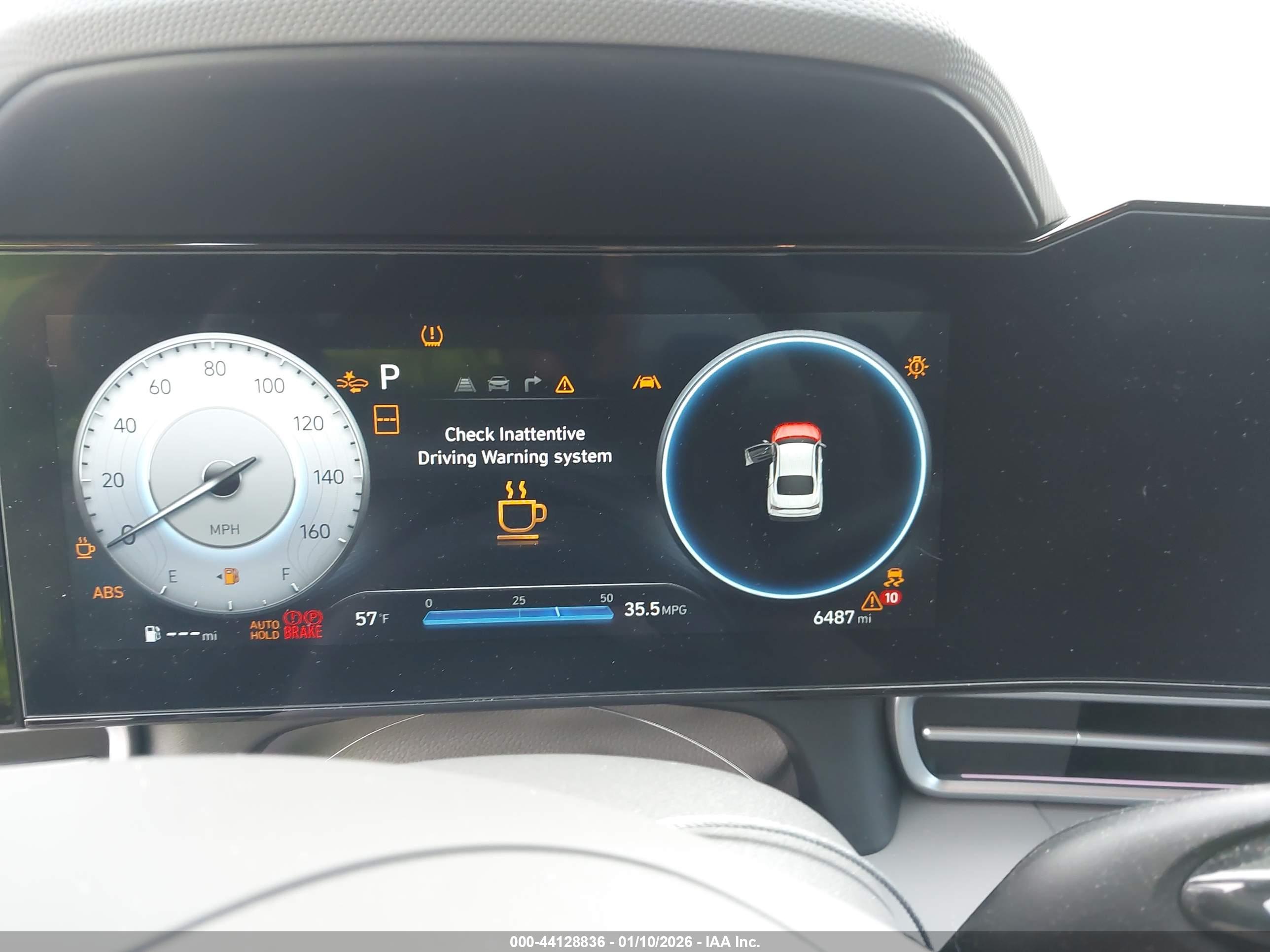 HYUNDAI ELANTRA image 7