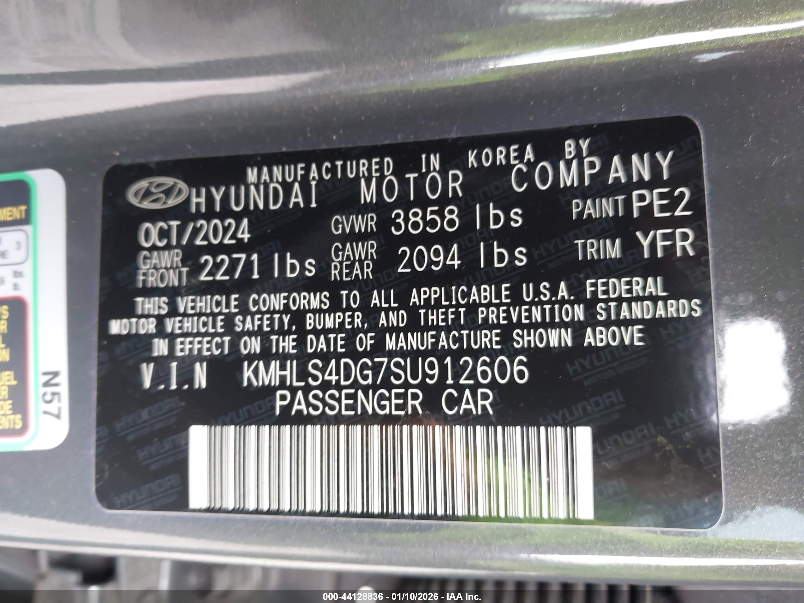 HYUNDAI ELANTRA image 9