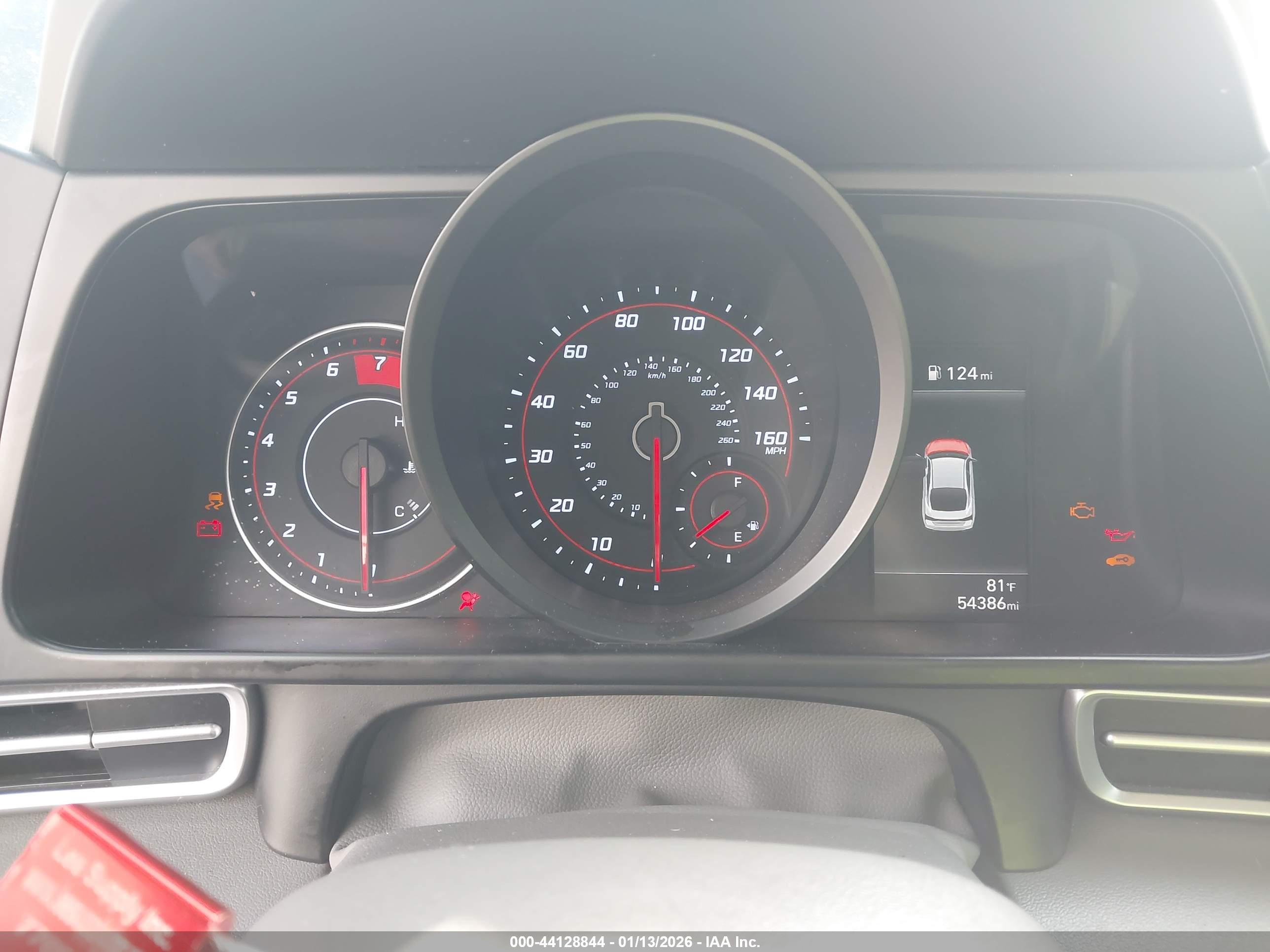 HYUNDAI ELANTRA image 7