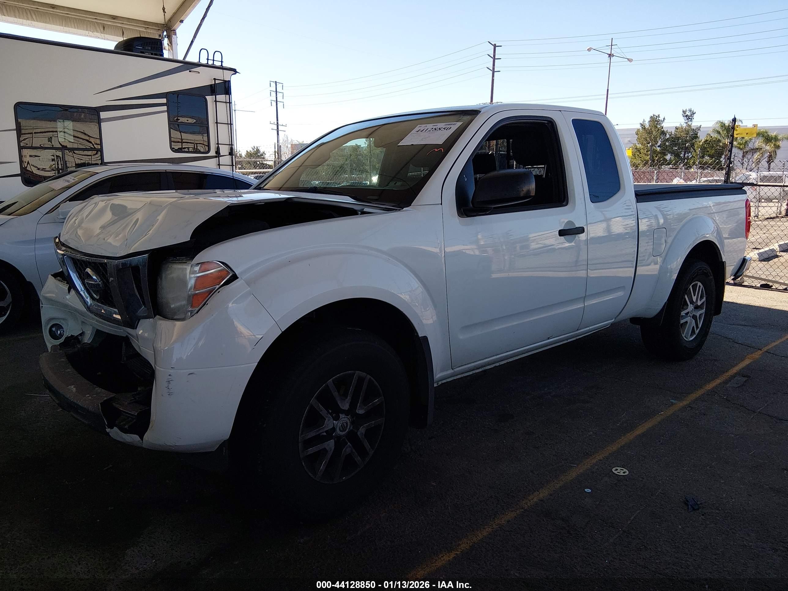 NISSAN FRONTIER image 2