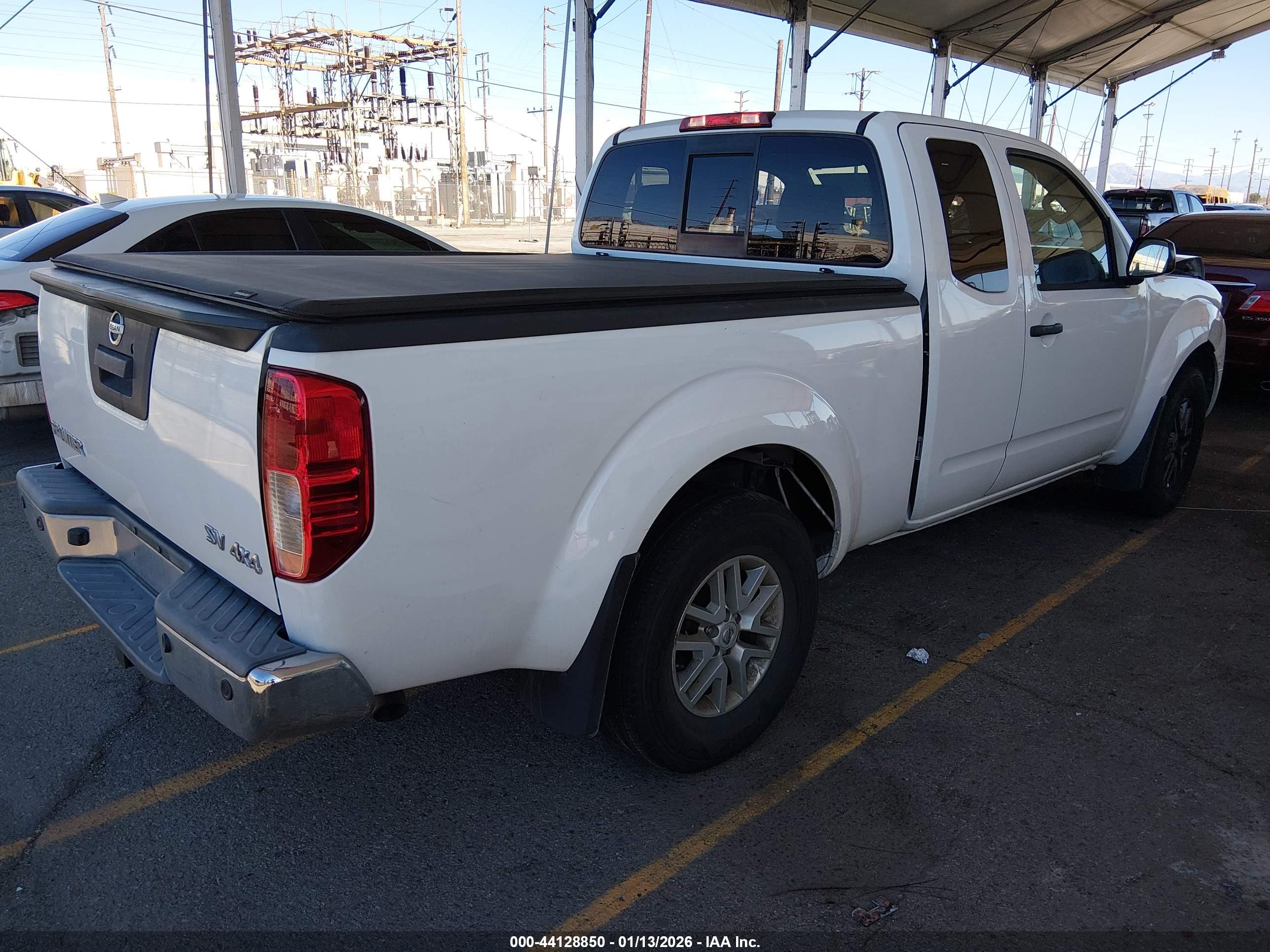 NISSAN FRONTIER image 4