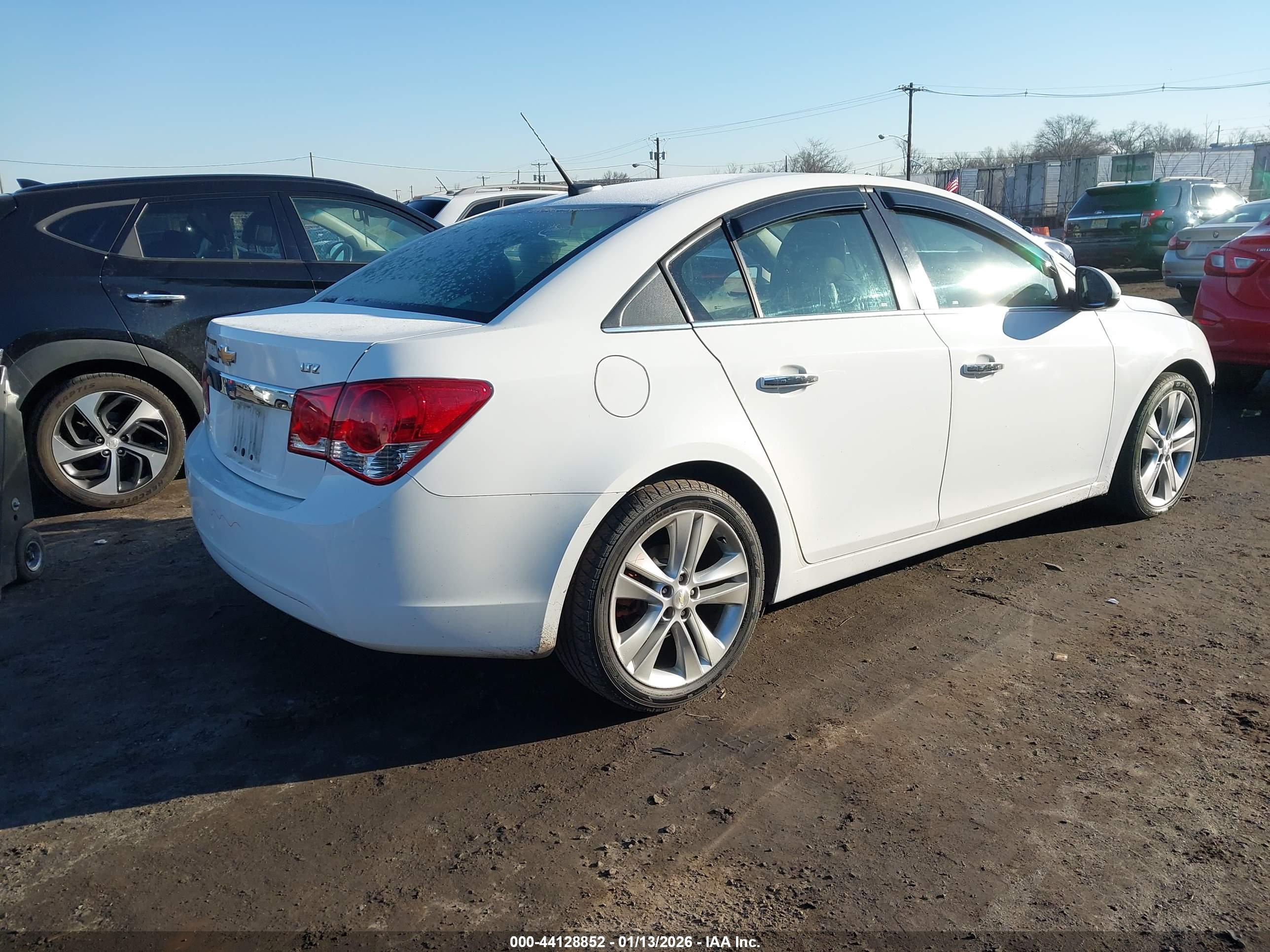 CHEVROLET CRUZE image 4