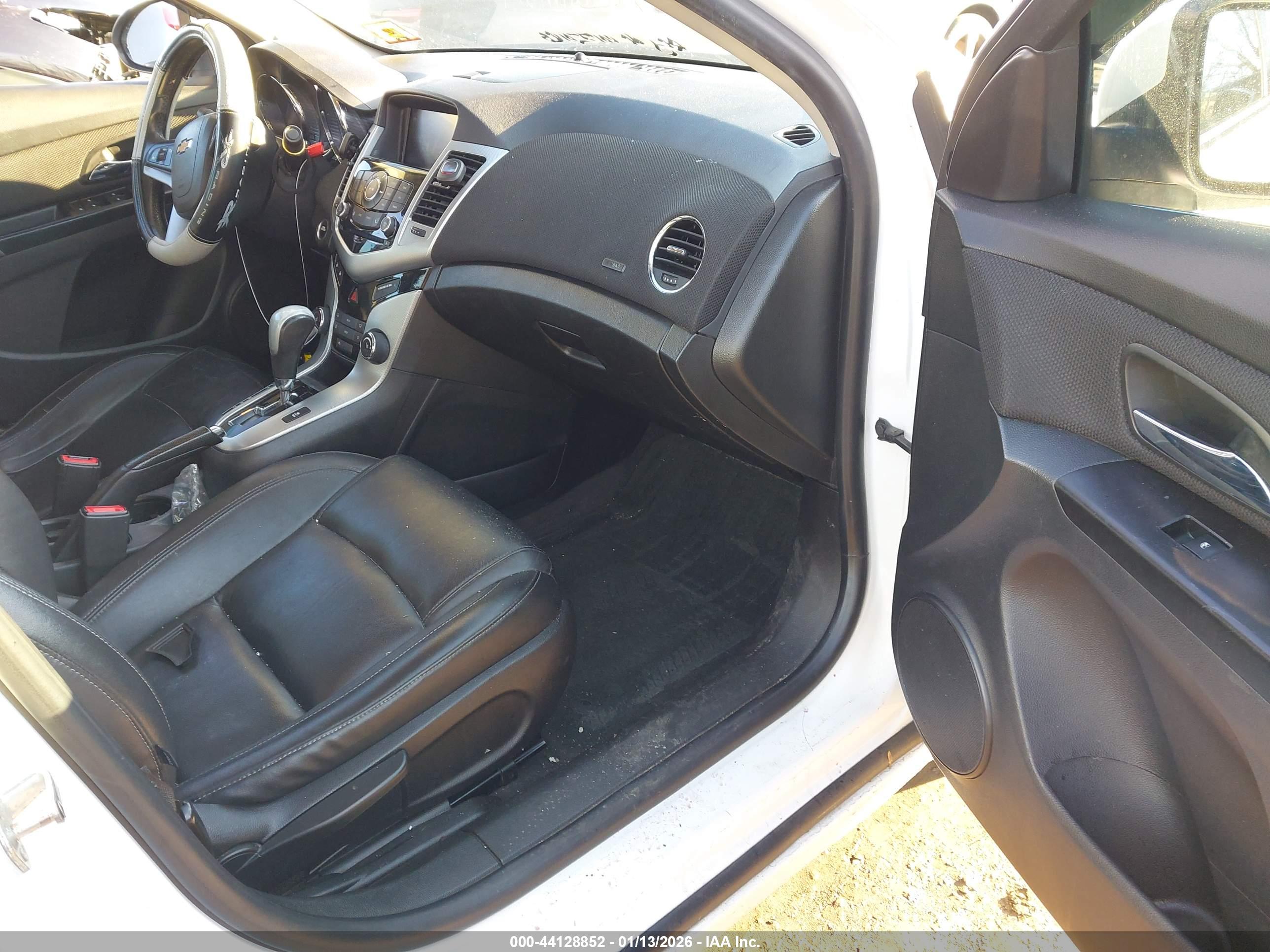 CHEVROLET CRUZE image 5