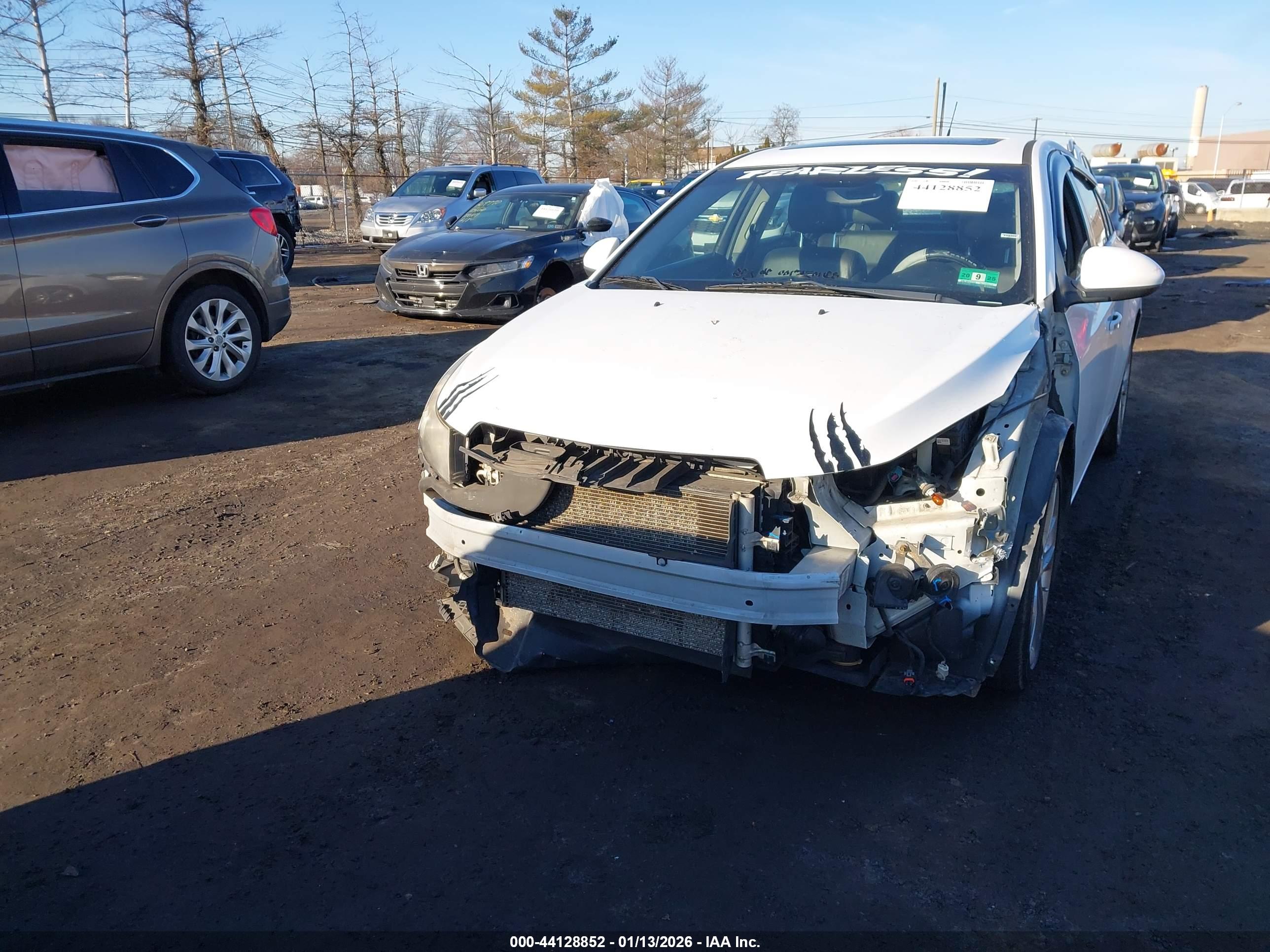 CHEVROLET CRUZE image 6