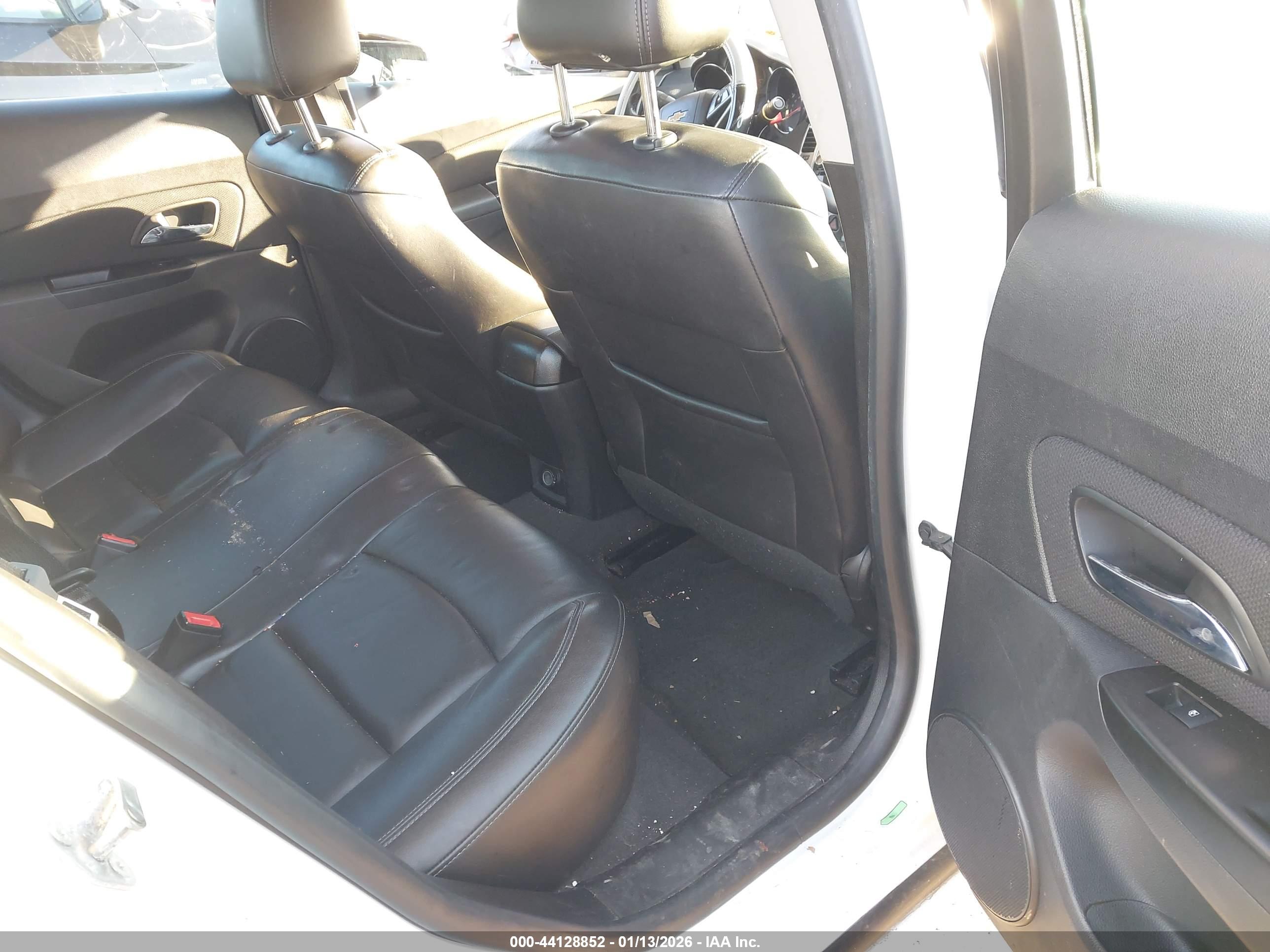 CHEVROLET CRUZE image 8