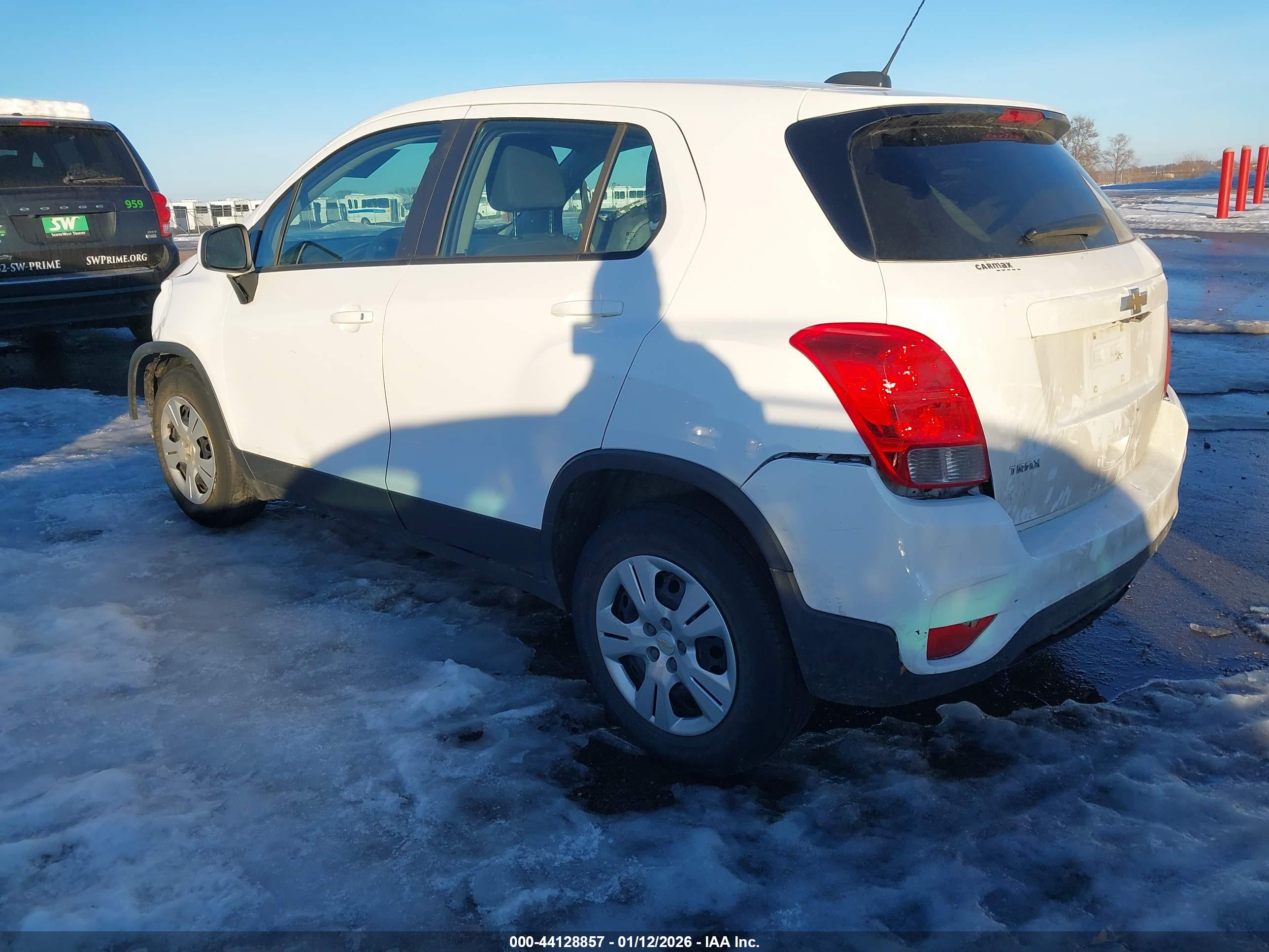 CHEVROLET TRAX image 3