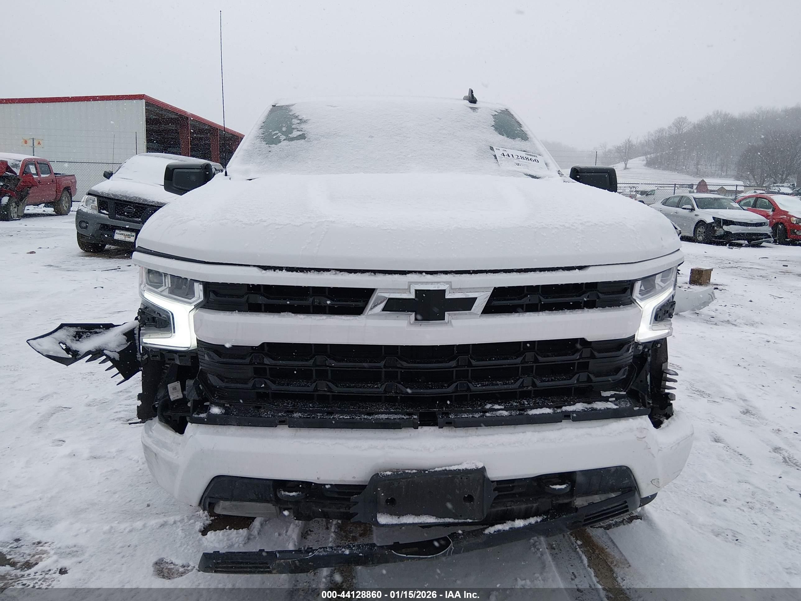 CHEVROLET SILVERADO image 6