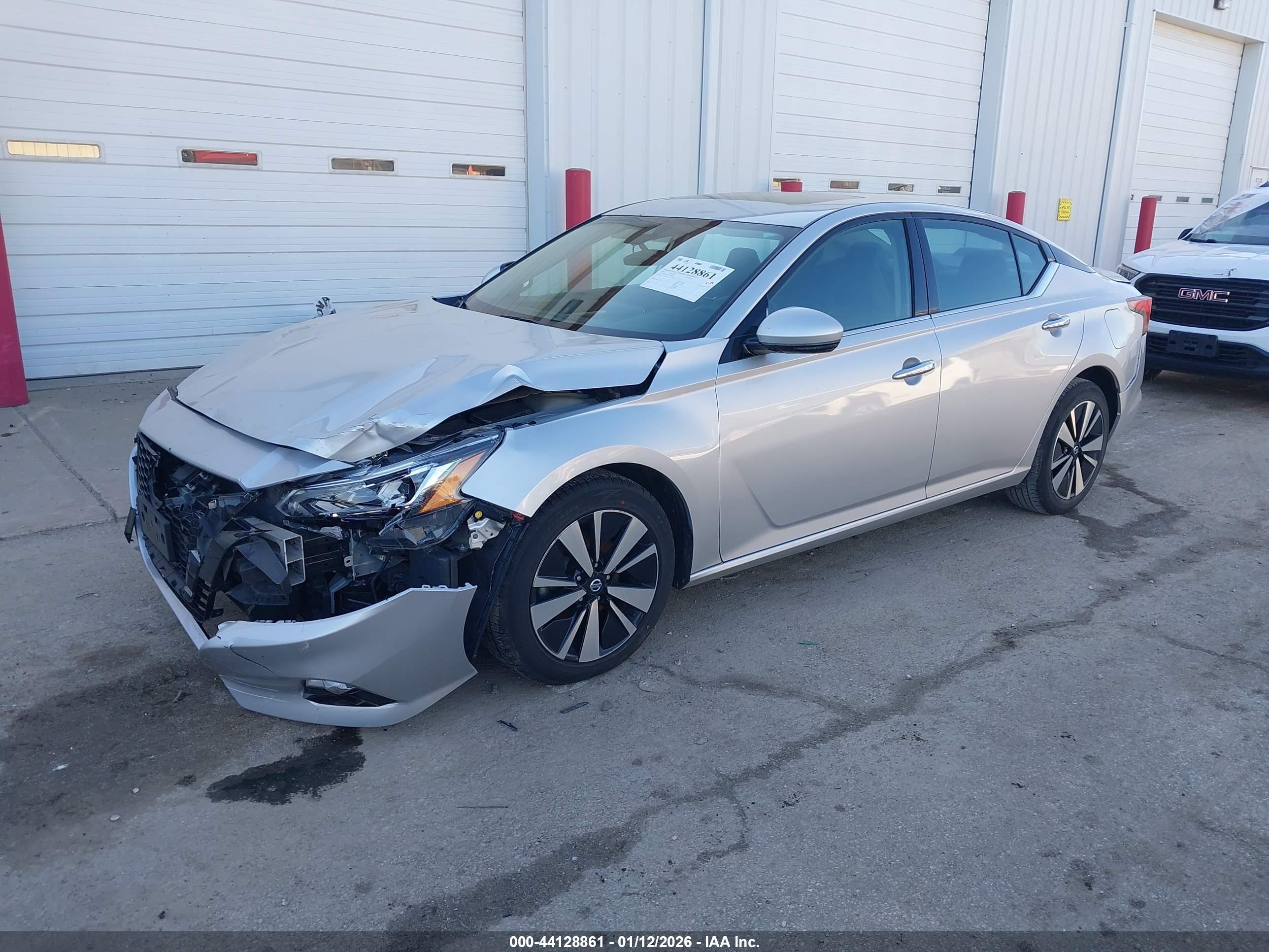NISSAN ALTIMA image 2