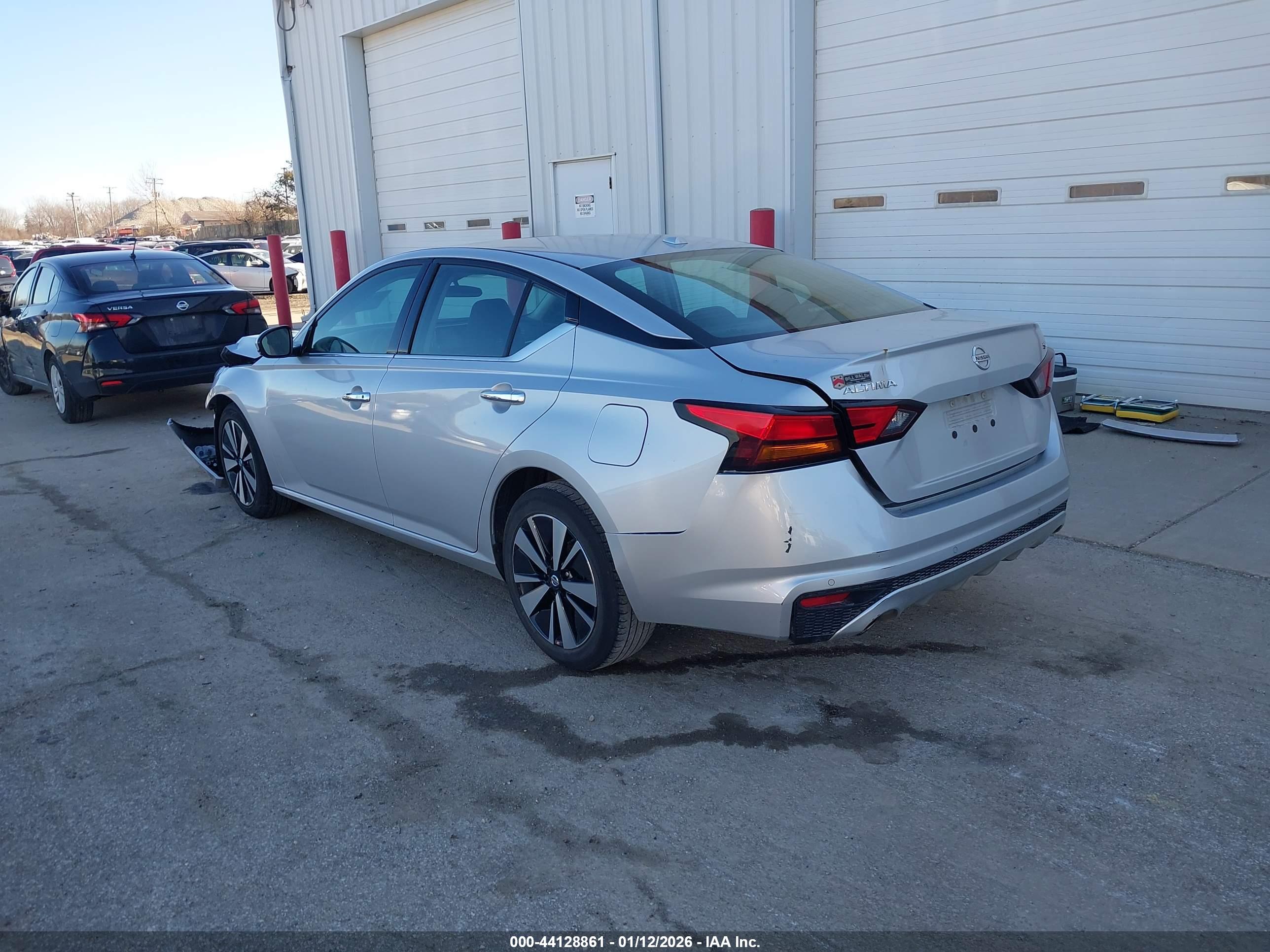 NISSAN ALTIMA image 3