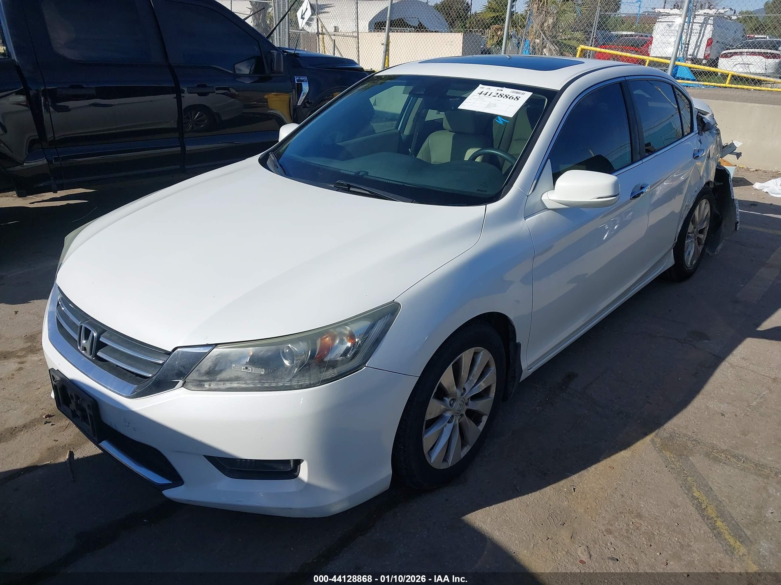HONDA ACCORD image 2