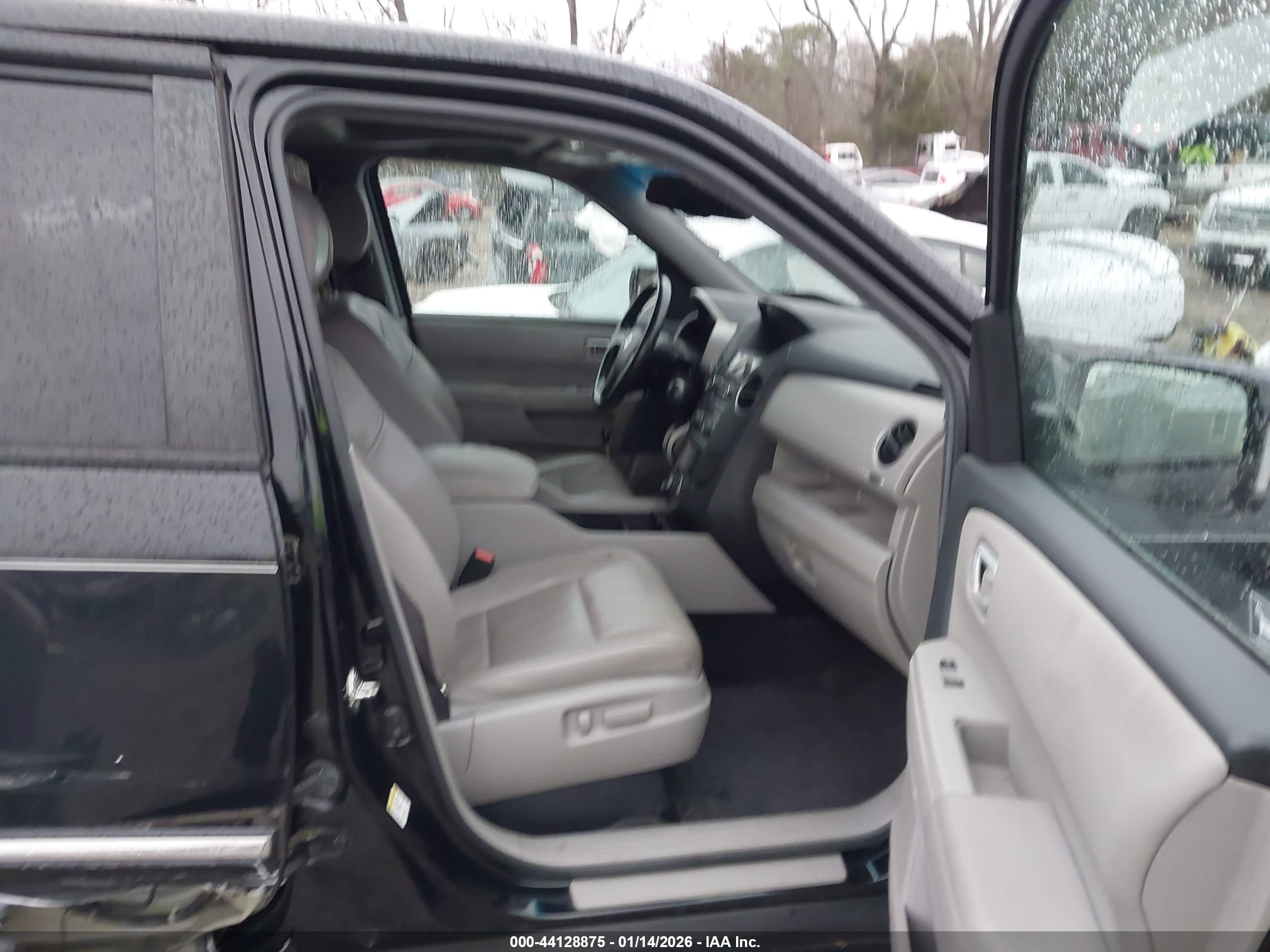 HONDA PILOT image 5