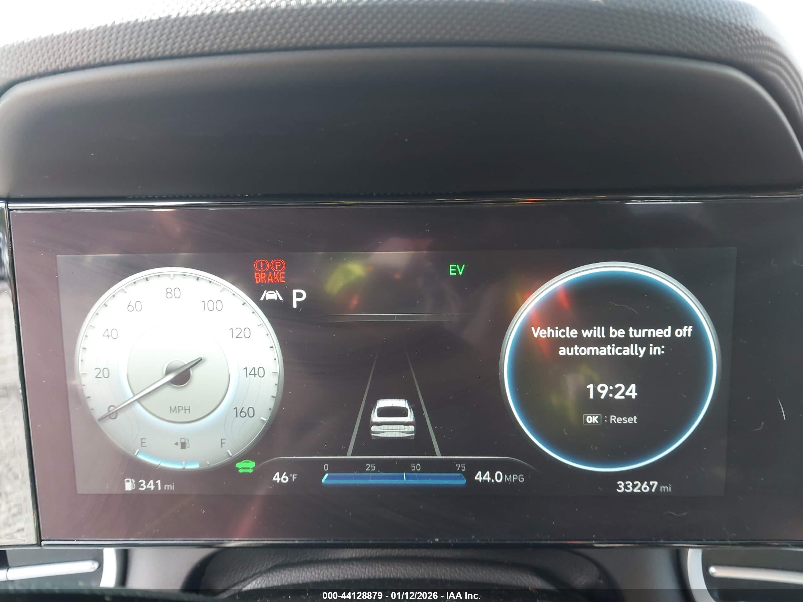 HYUNDAI ELANTRA image 7