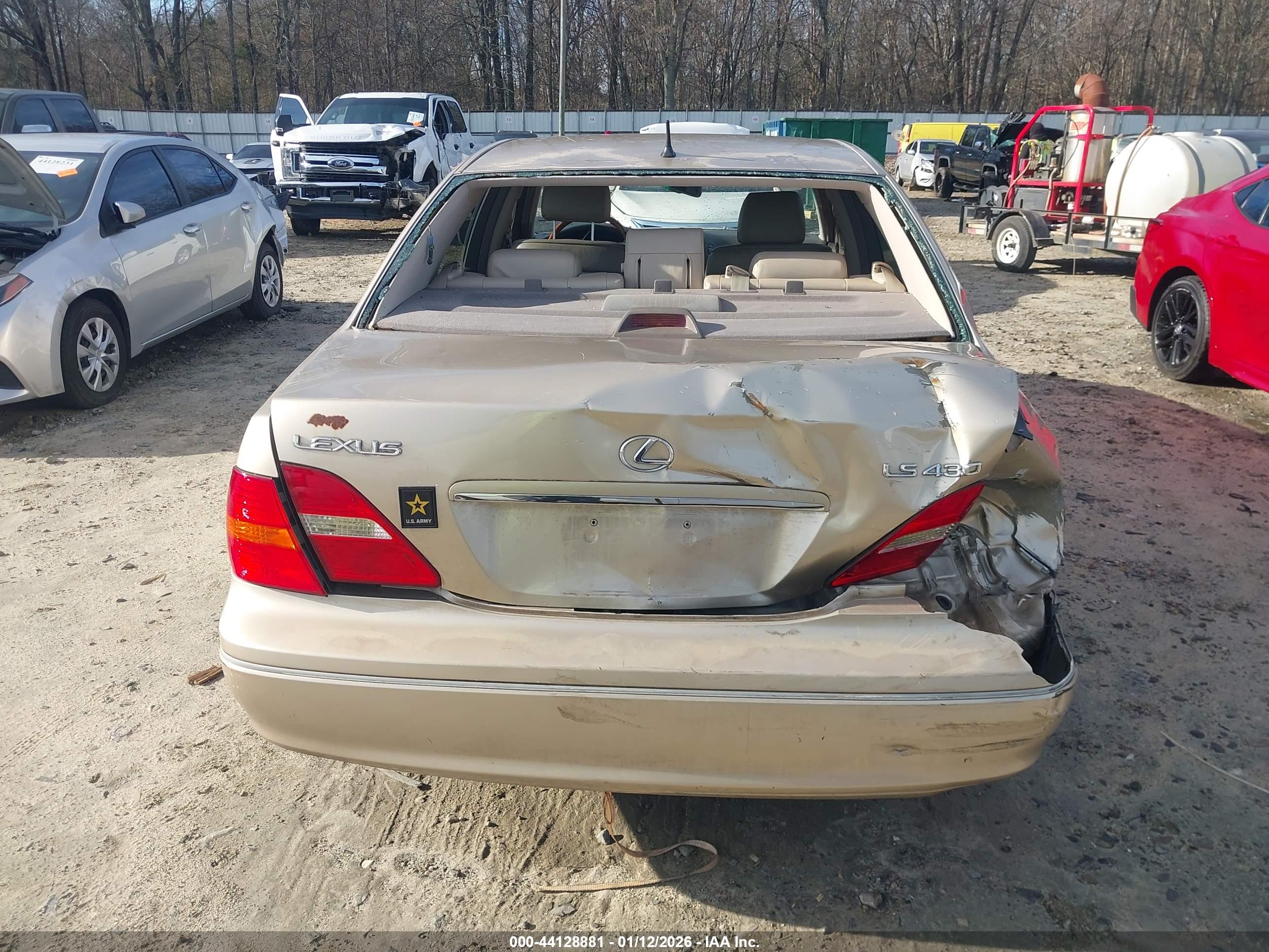 LEXUS LS image 6