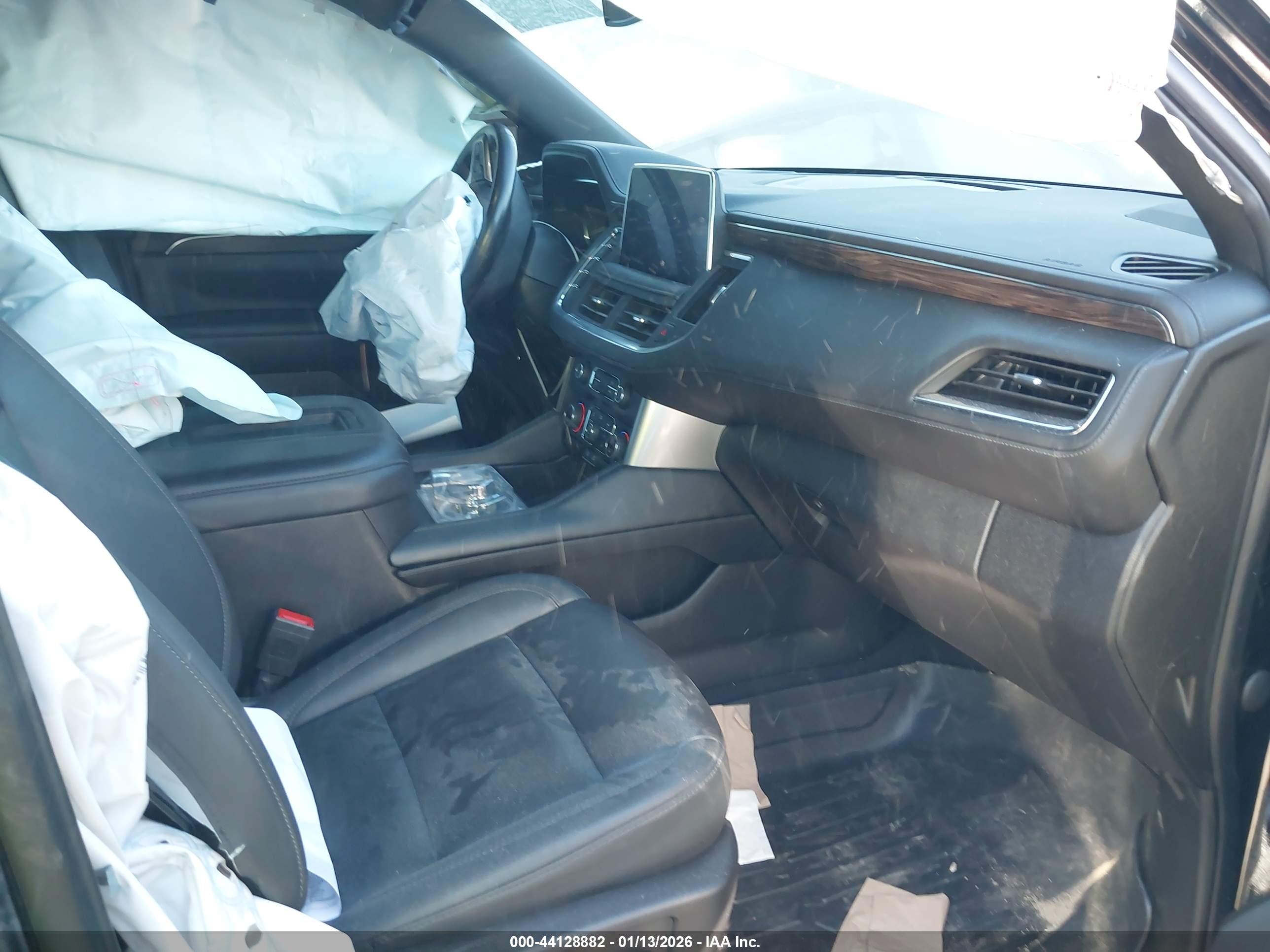 CHEVROLET TAHOE image 5