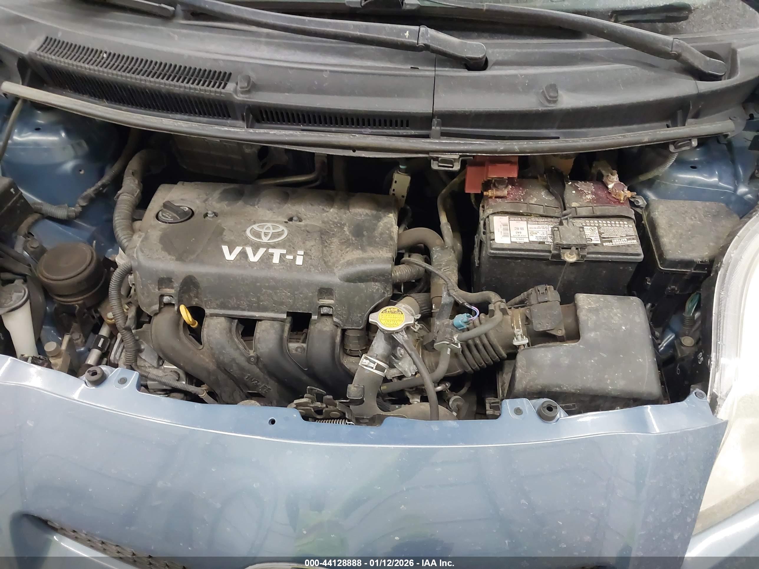 TOYOTA YARIS image 10