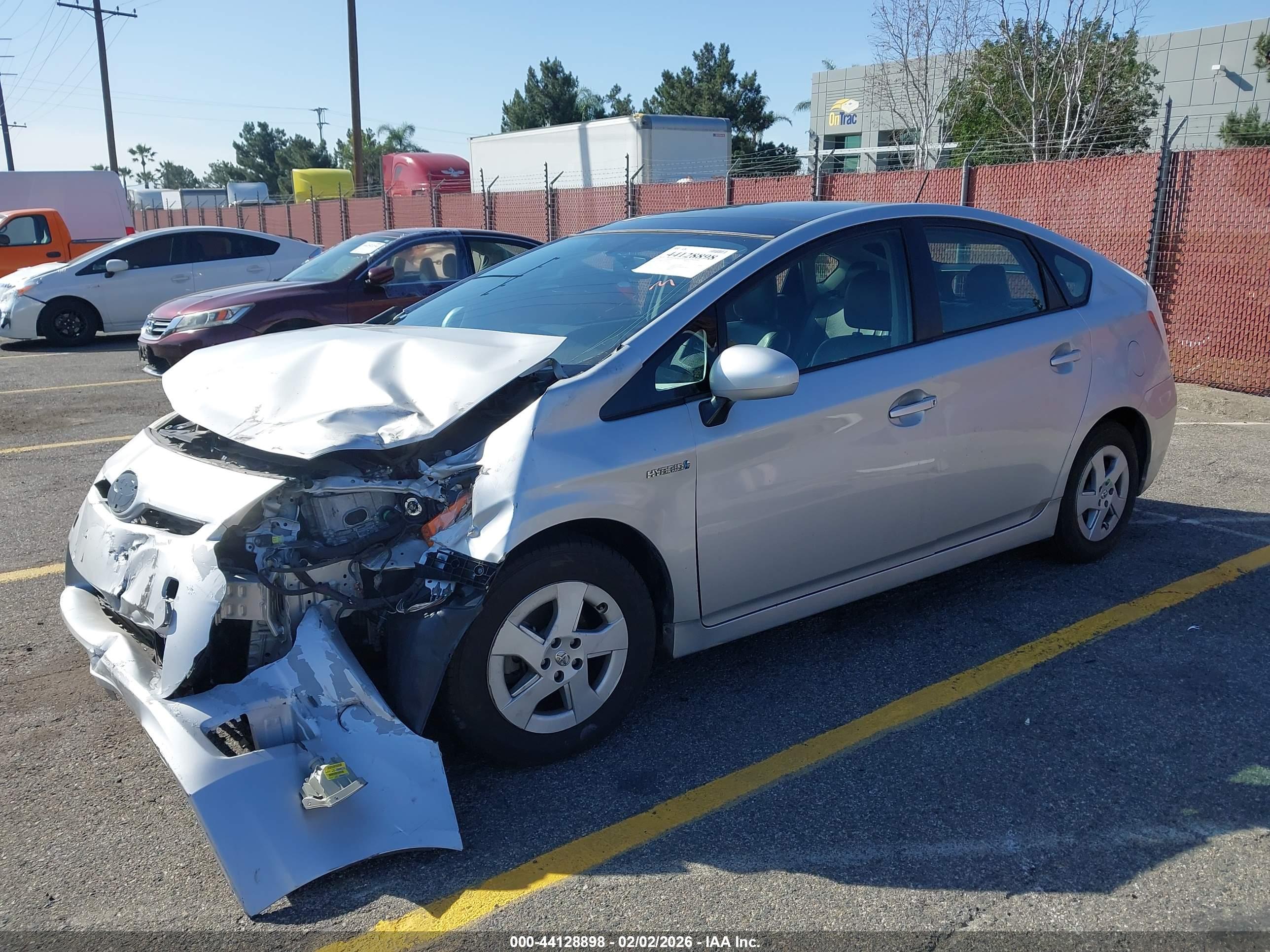 TOYOTA PRIUS image 2