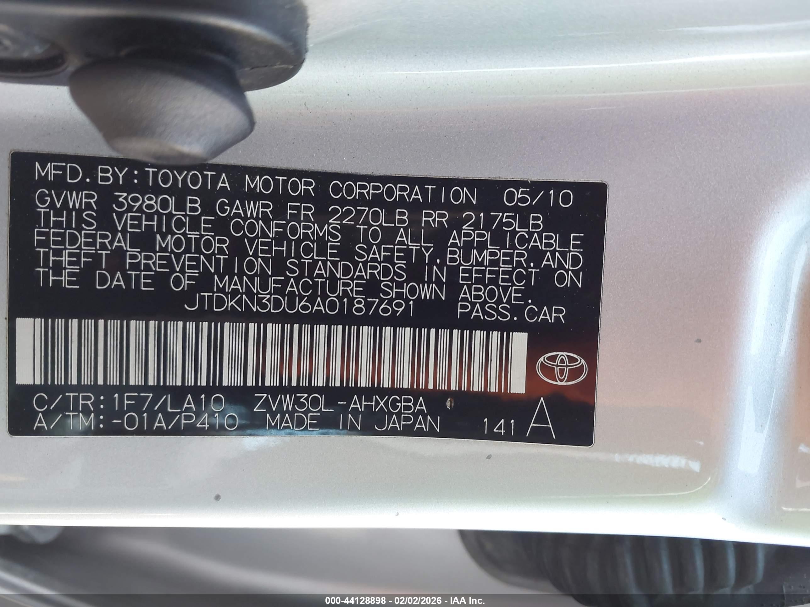 TOYOTA PRIUS image 9
