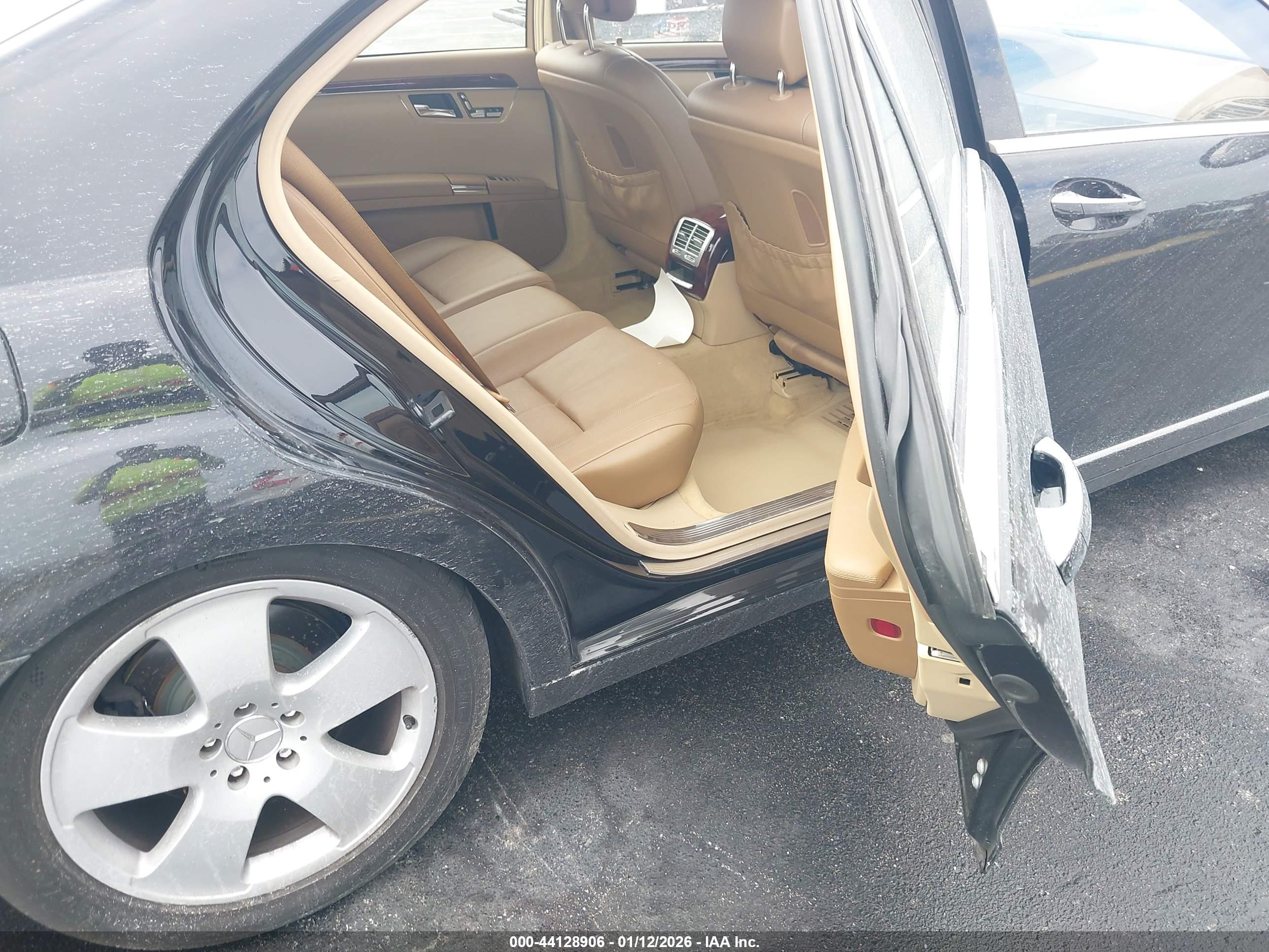 MERCEDES-BENZ S image 8