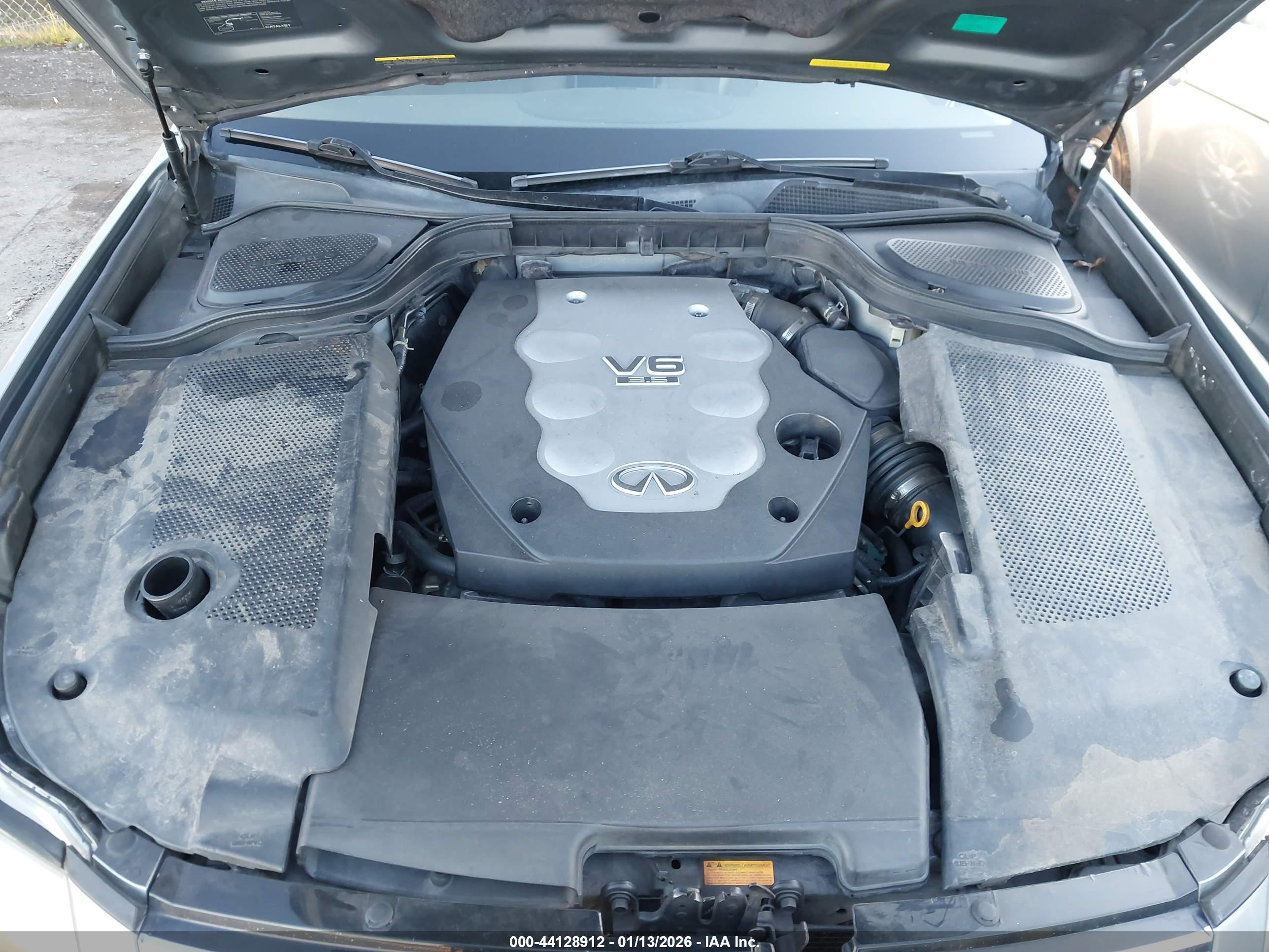 INFINITI M35X image 10