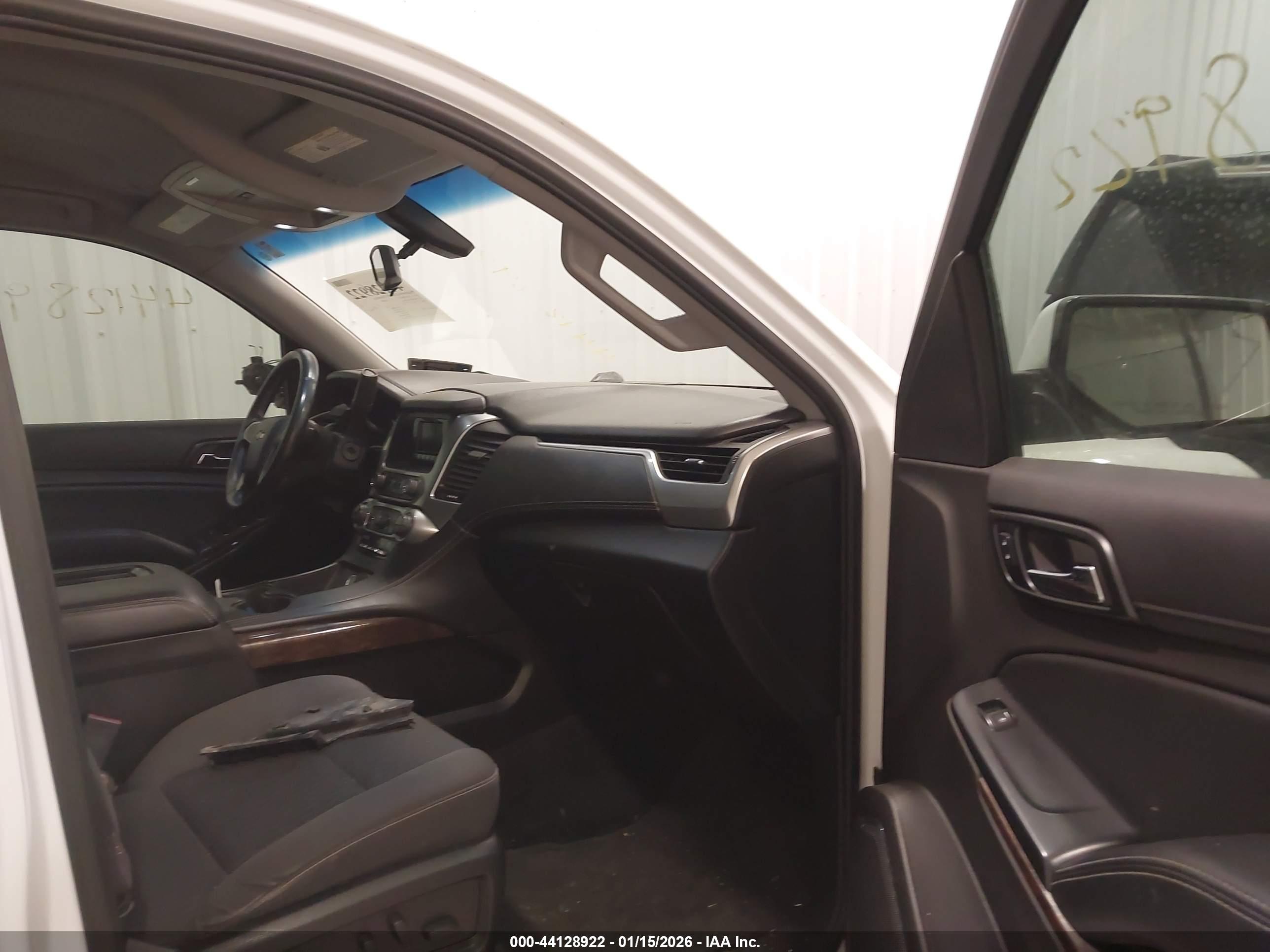 CHEVROLET TAHOE image 5