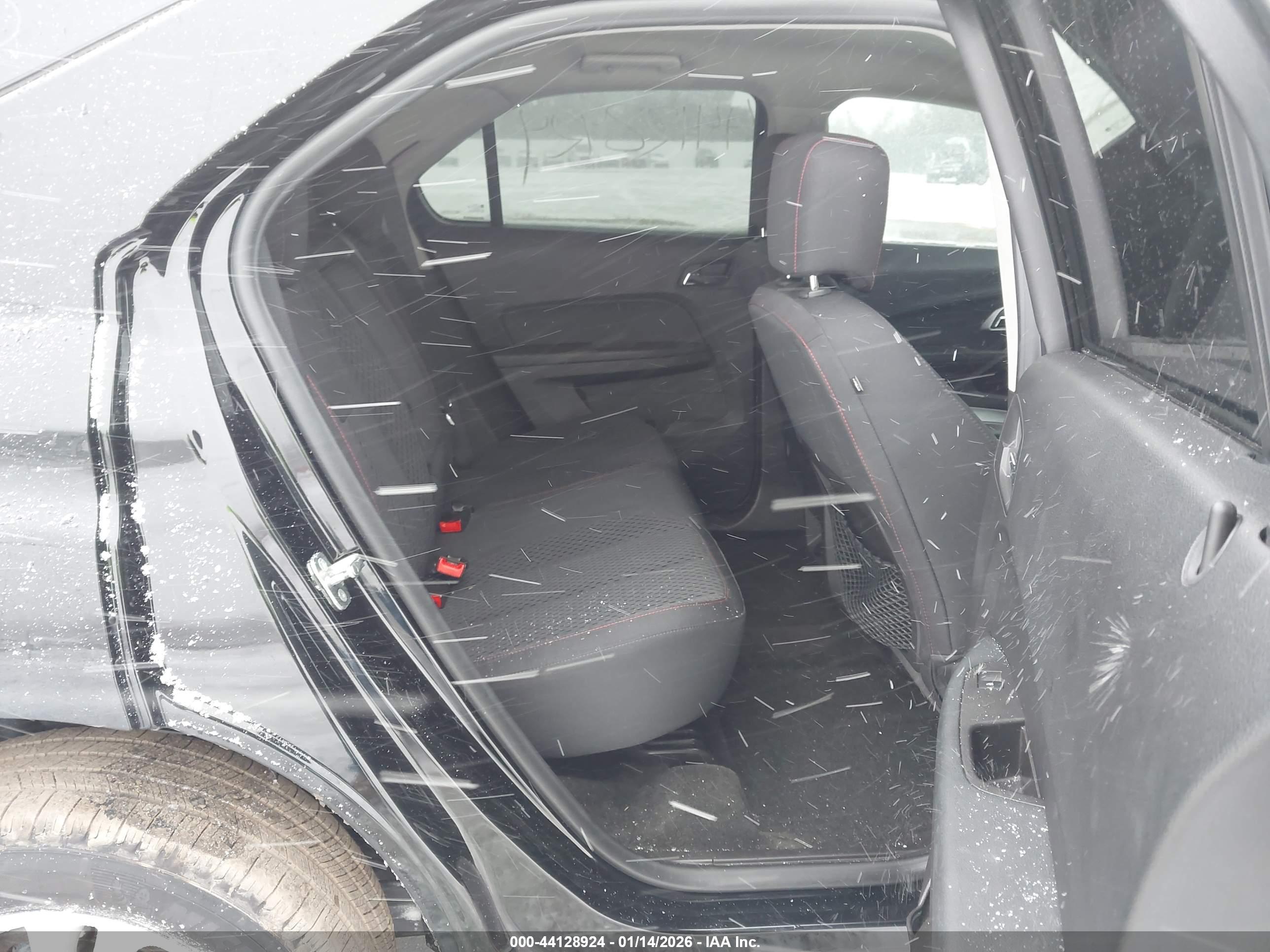 CHEVROLET EQUINOX image 8