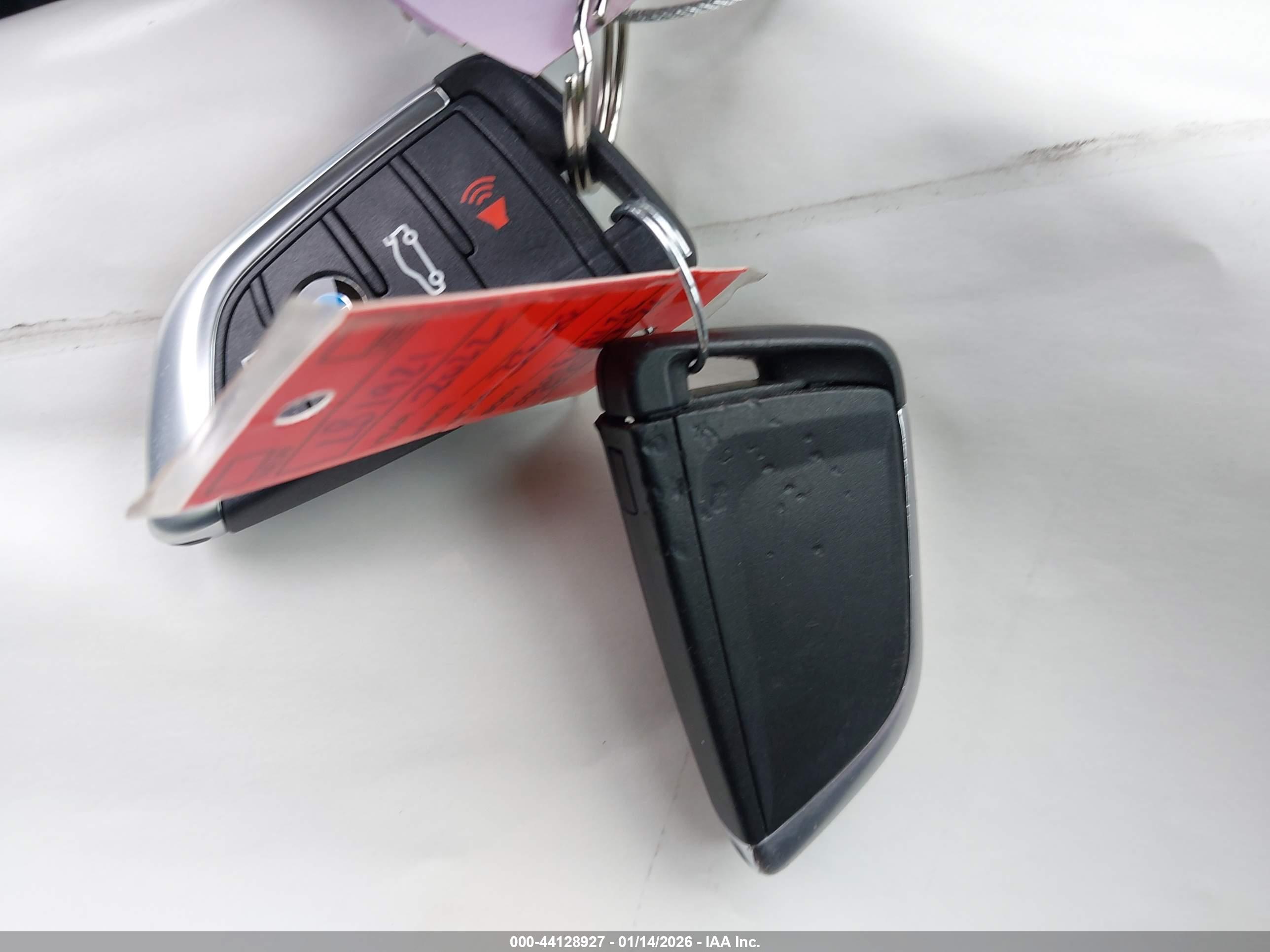 BMW 330I image 11