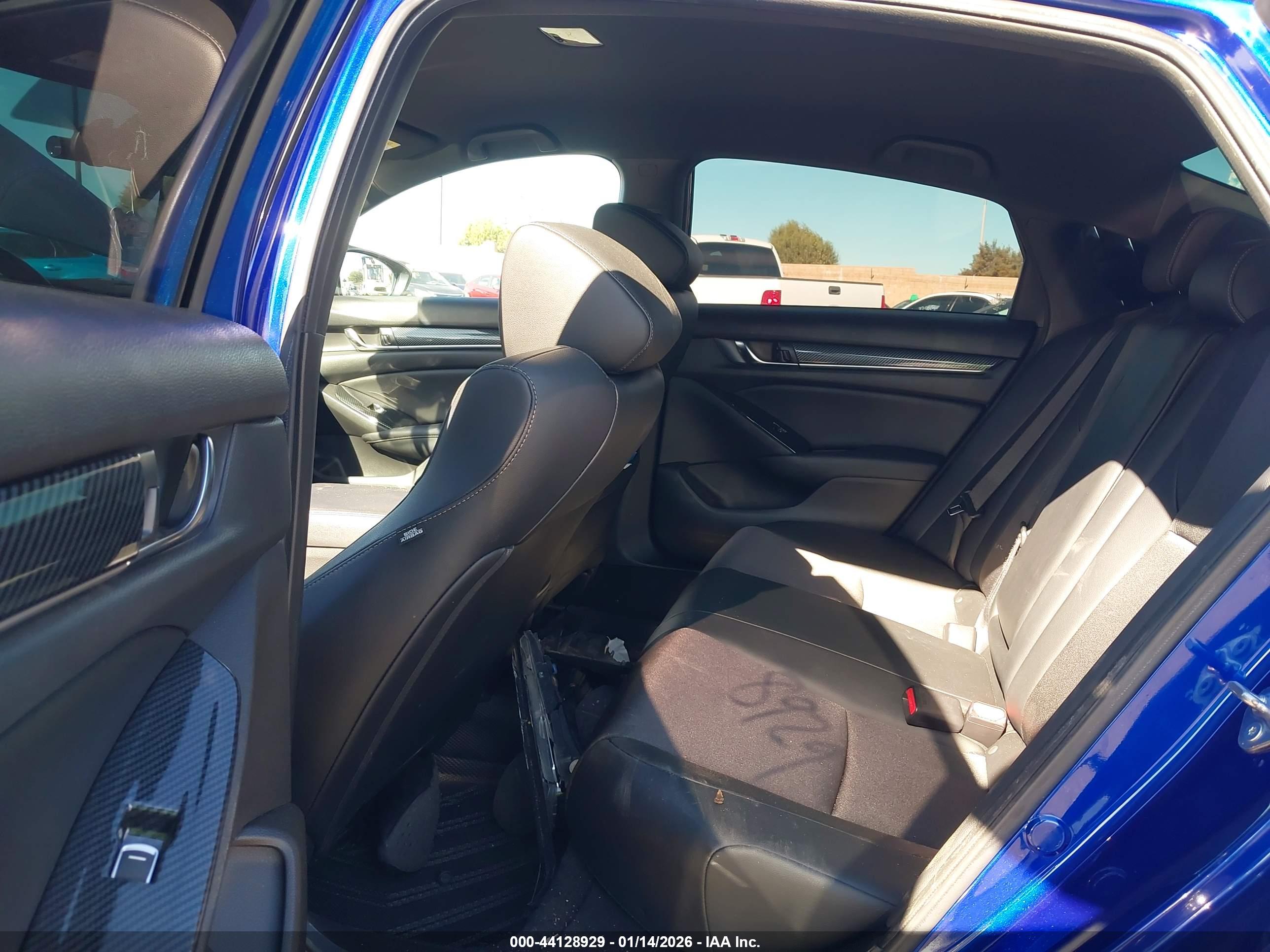 HONDA ACCORD image 8