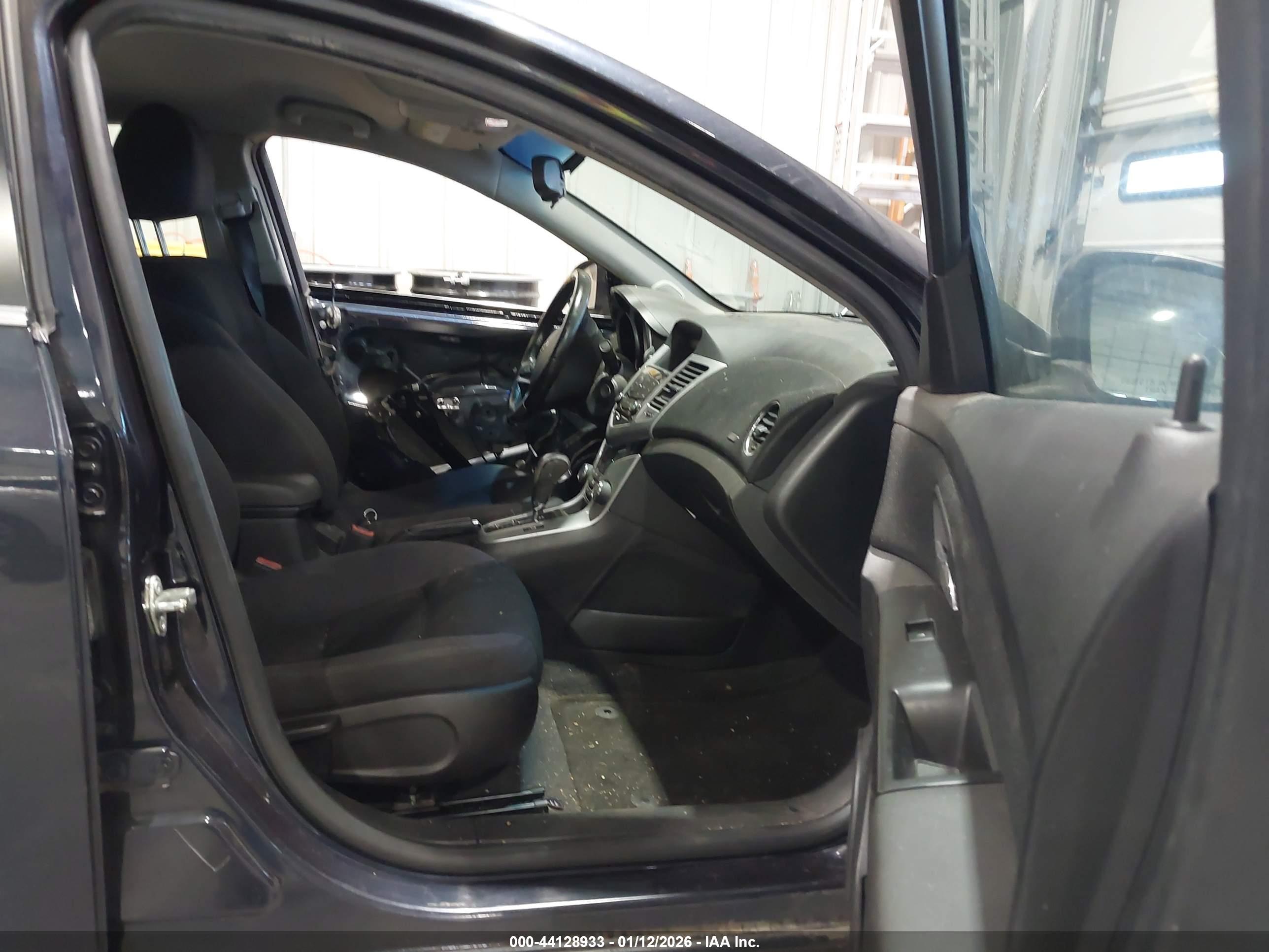 CHEVROLET CRUZE image 5