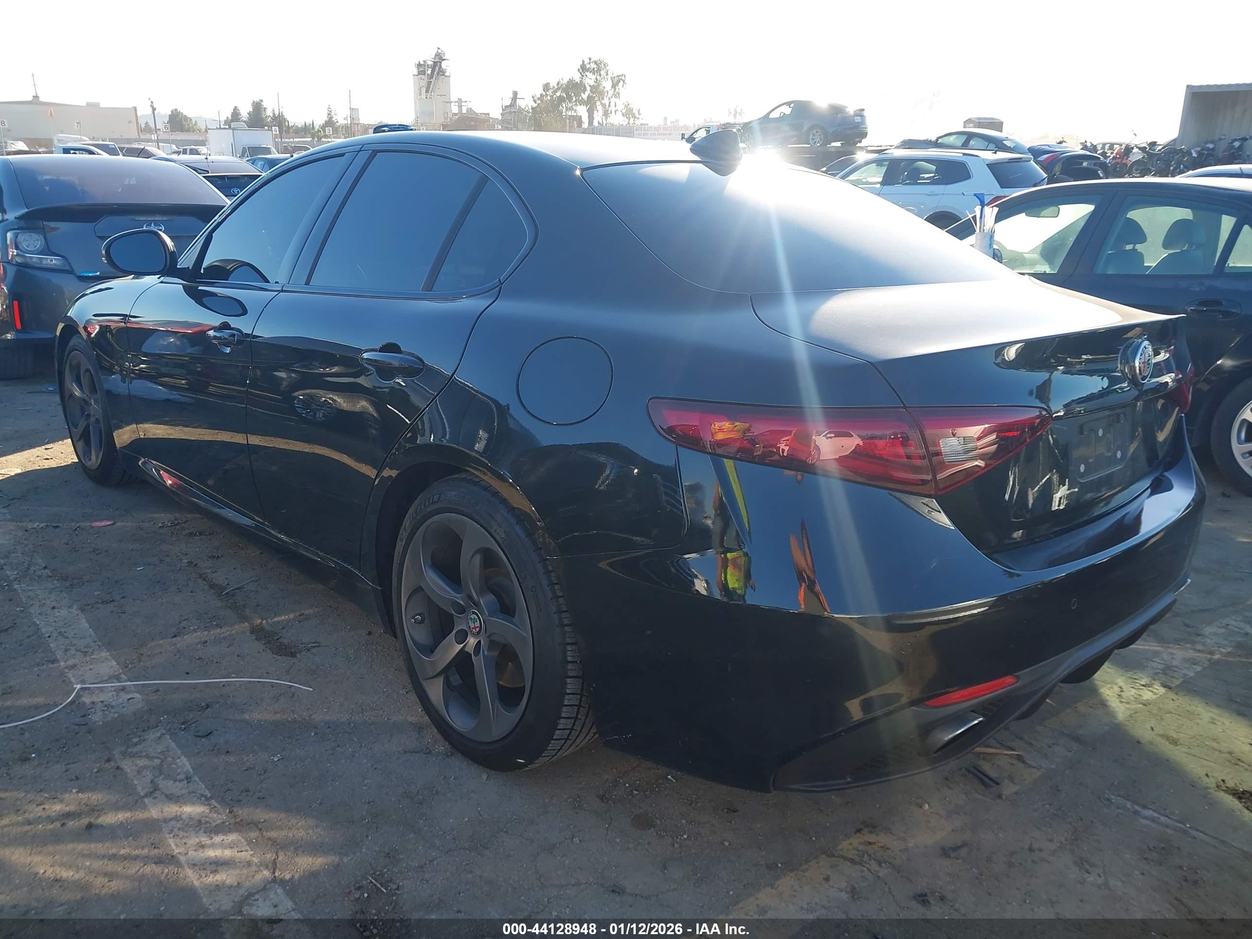 ALFA ROMEO image 3
