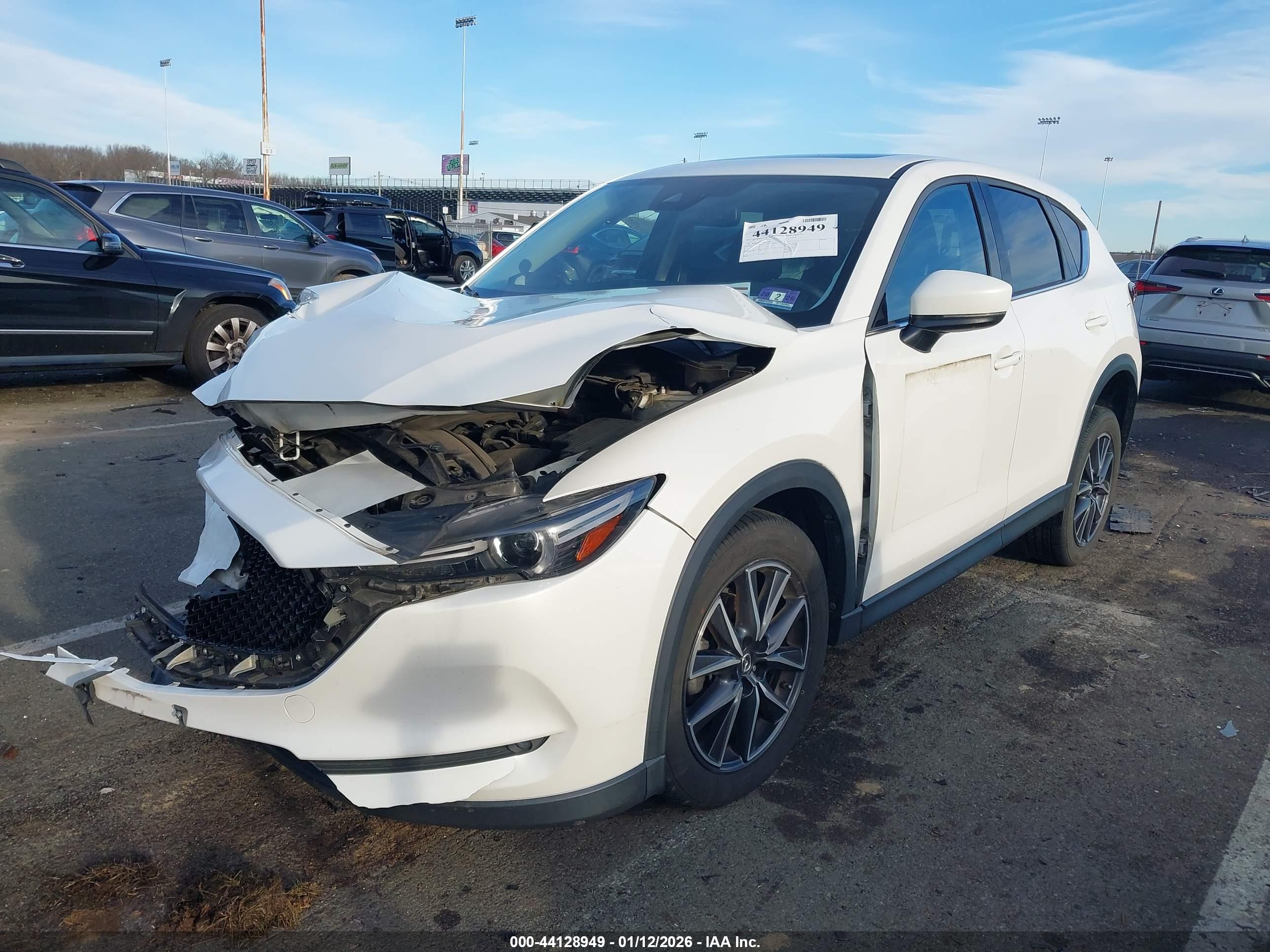 MAZDA CX-5 image 2
