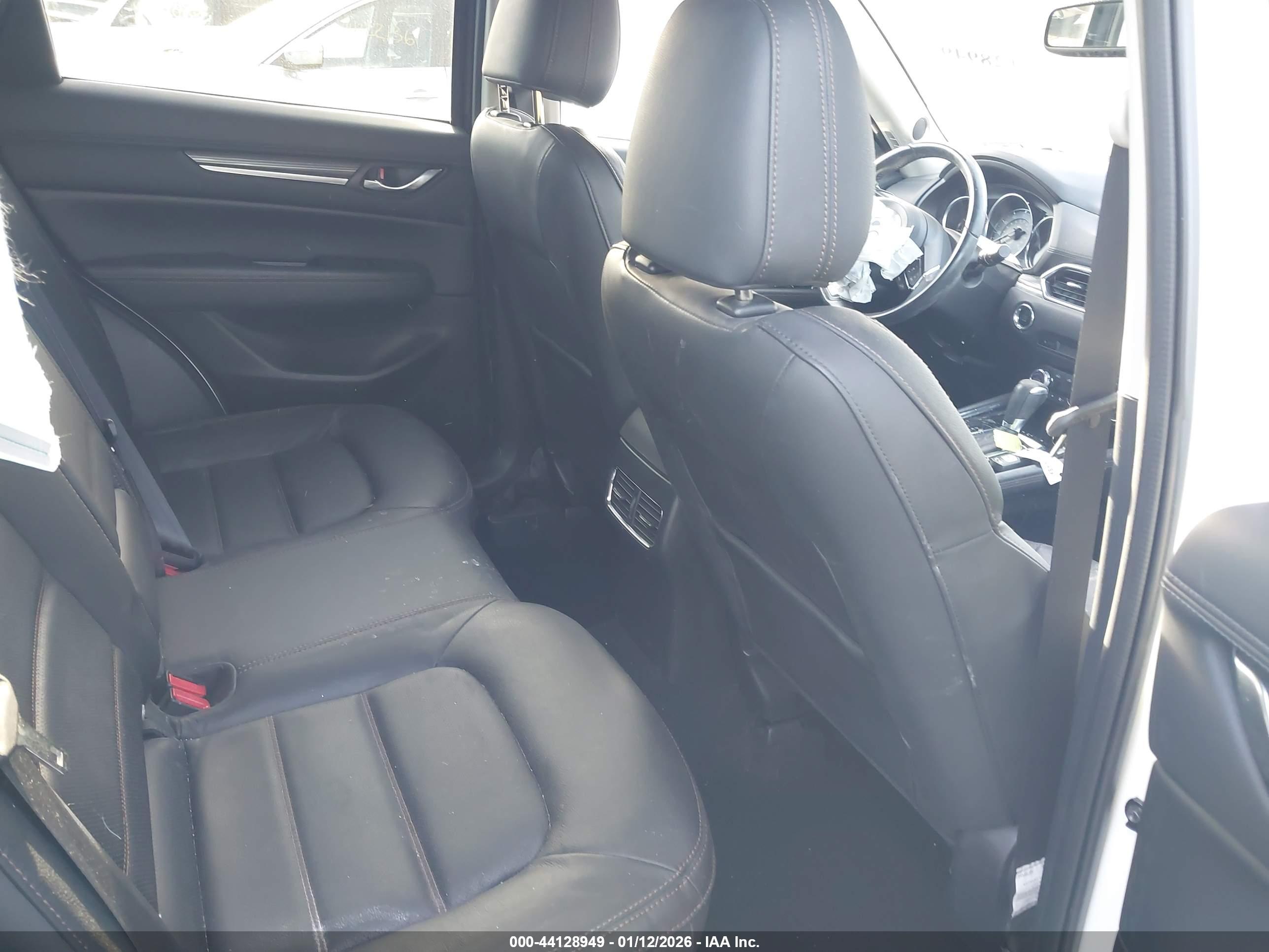 MAZDA CX-5 image 8