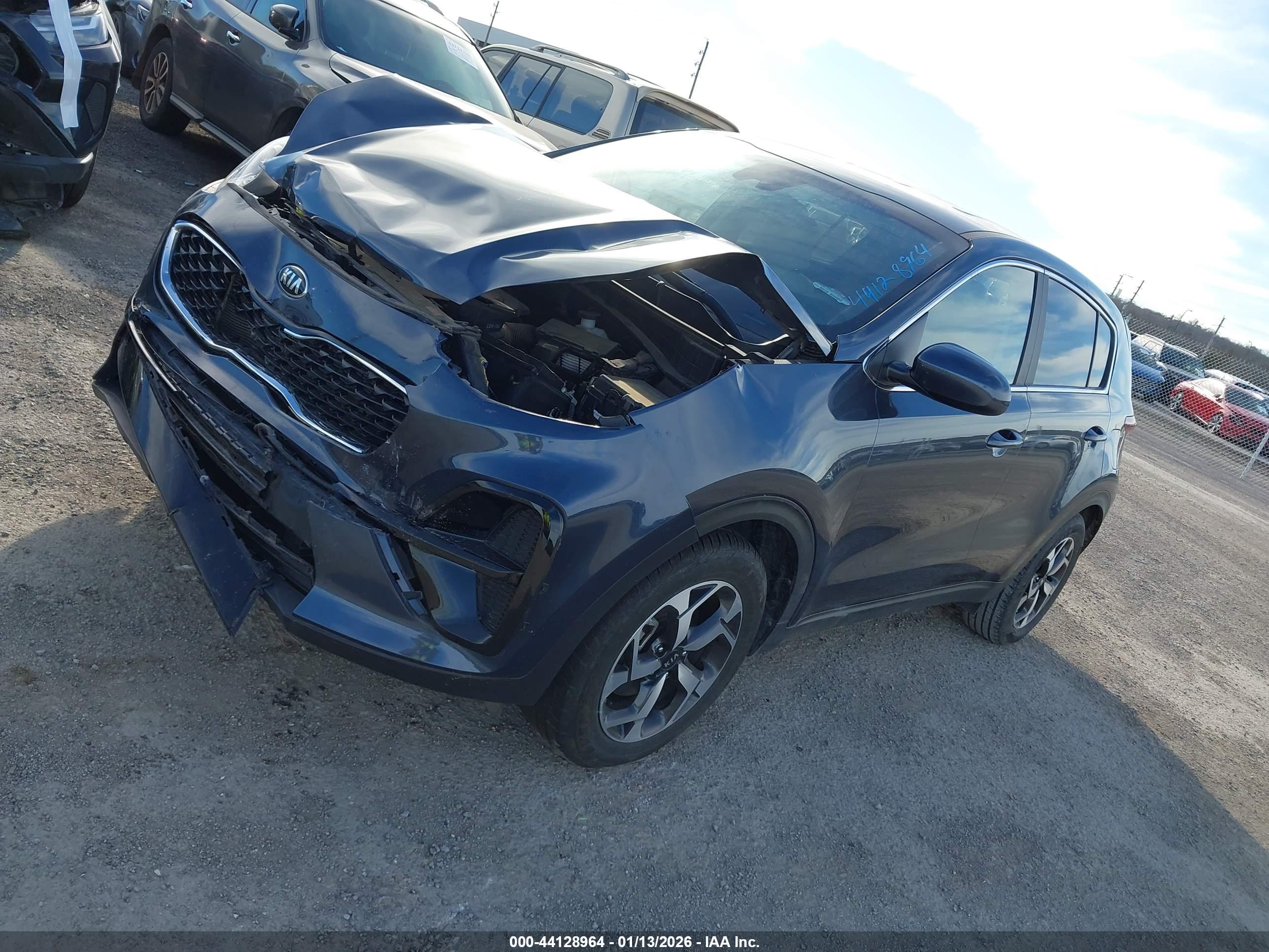 KIA SPORTAGE image 2
