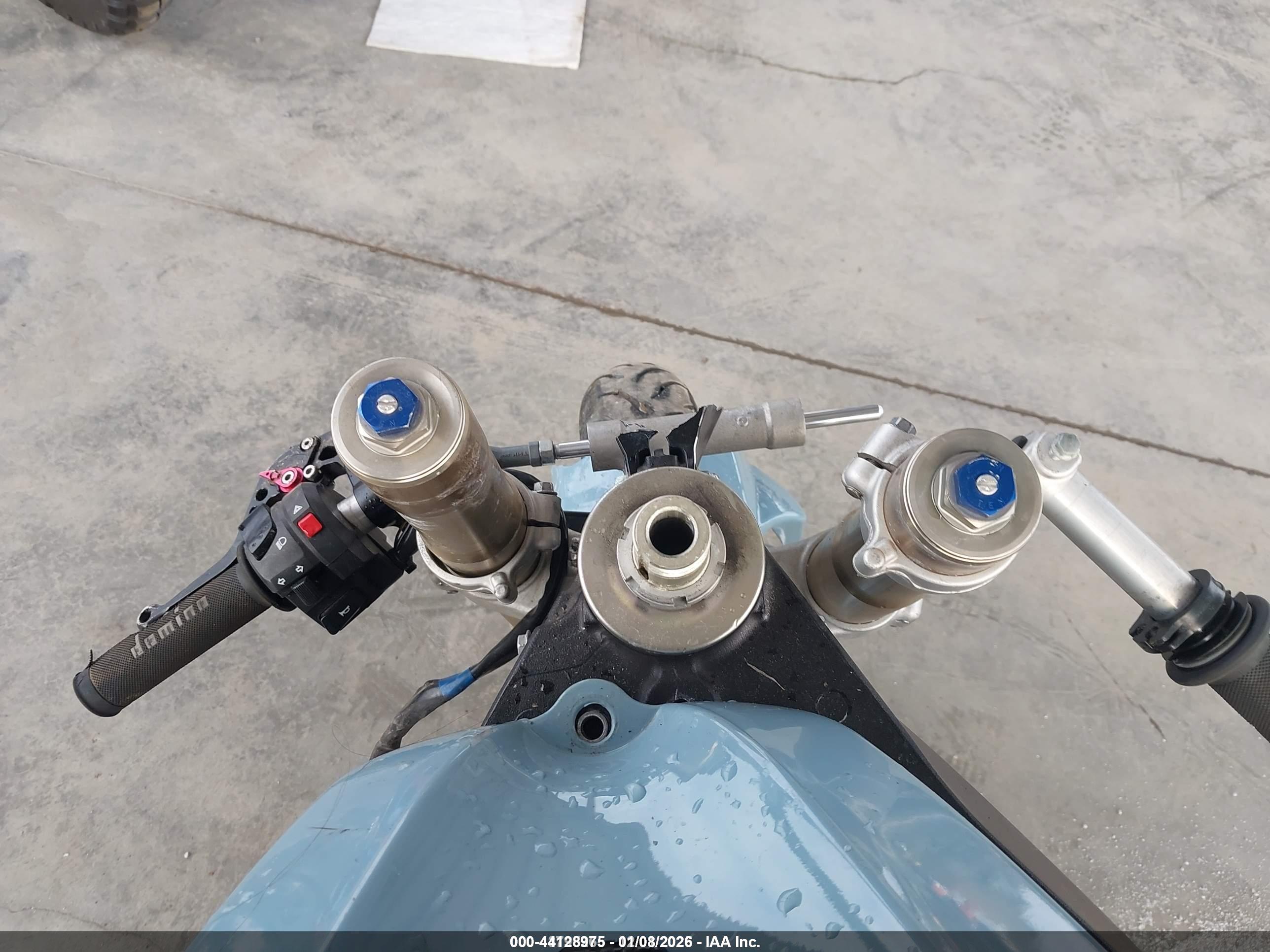 SUZUKI GSX-R600 image 7
