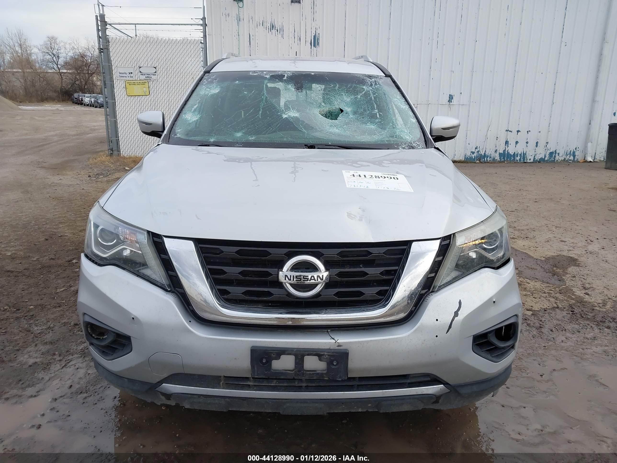 NISSAN PATHFINDER image 6