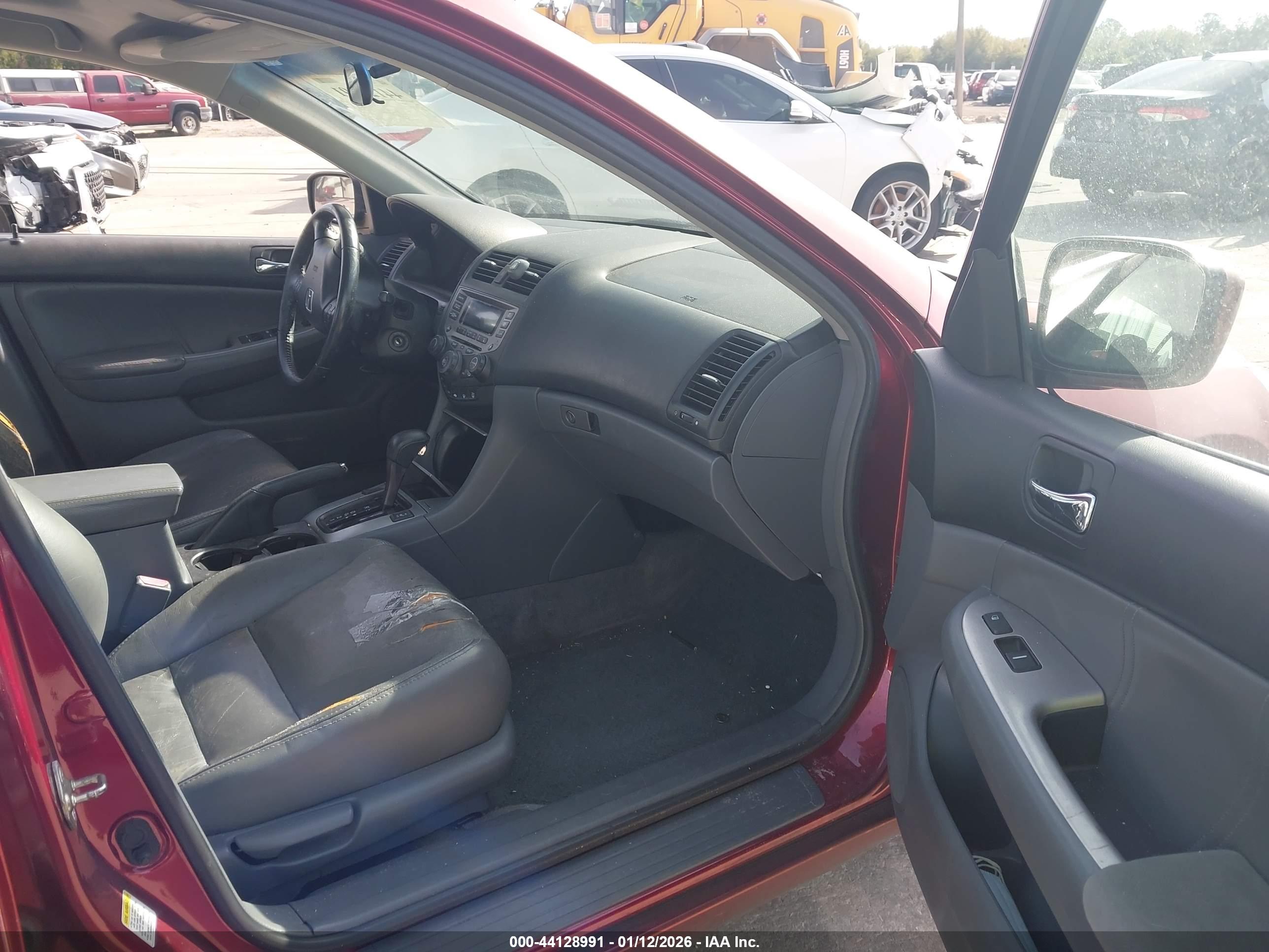 HONDA ACCORD image 5