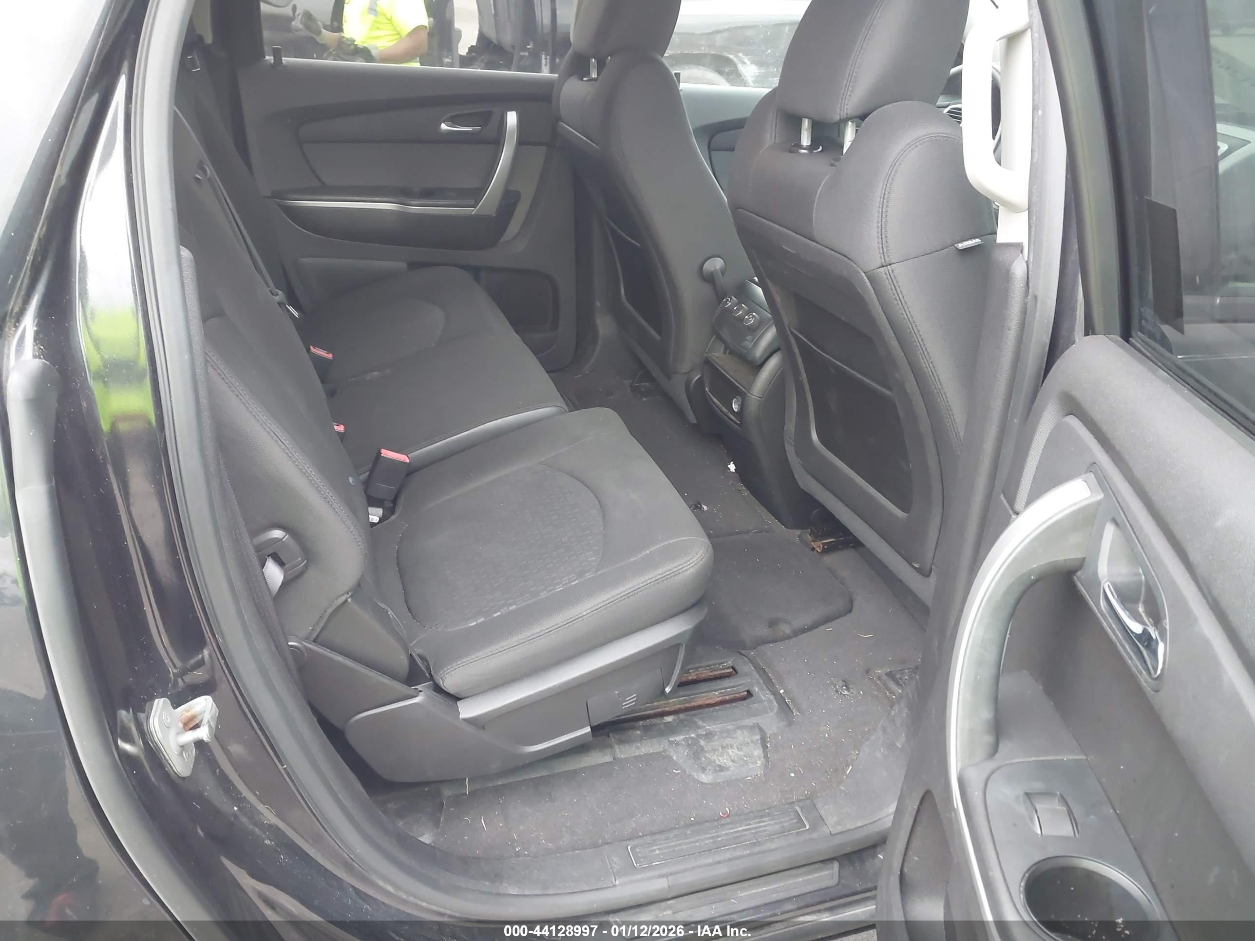 GMC ACADIA image 8